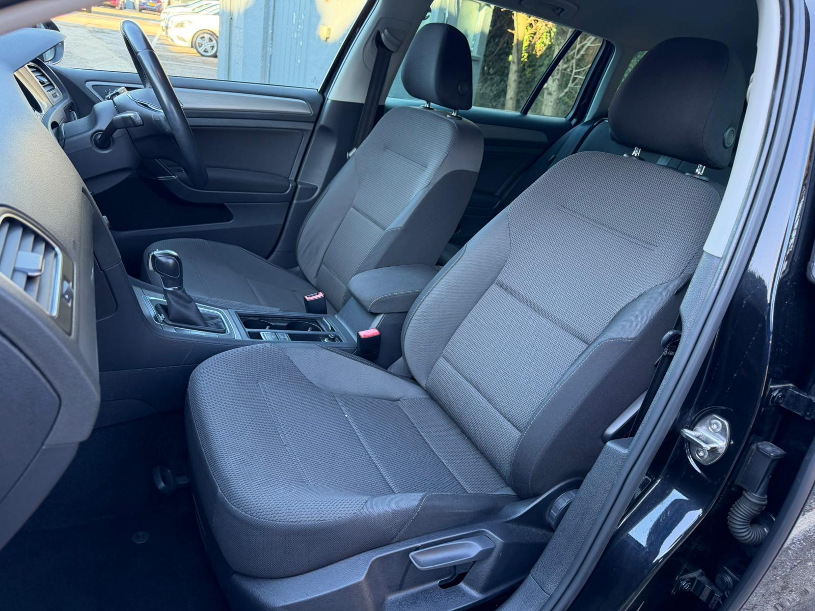 Volkswagen Golf 1.2 TSI BlueMotion Tech S Estate 5dr Petrol DSG Euro 5 (s/s) (105 ps)