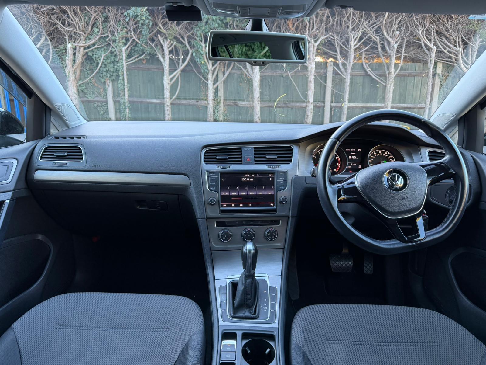 Volkswagen Golf 1.2 TSI BlueMotion Tech S Estate 5dr Petrol DSG Euro 5 (s/s) (105 ps)