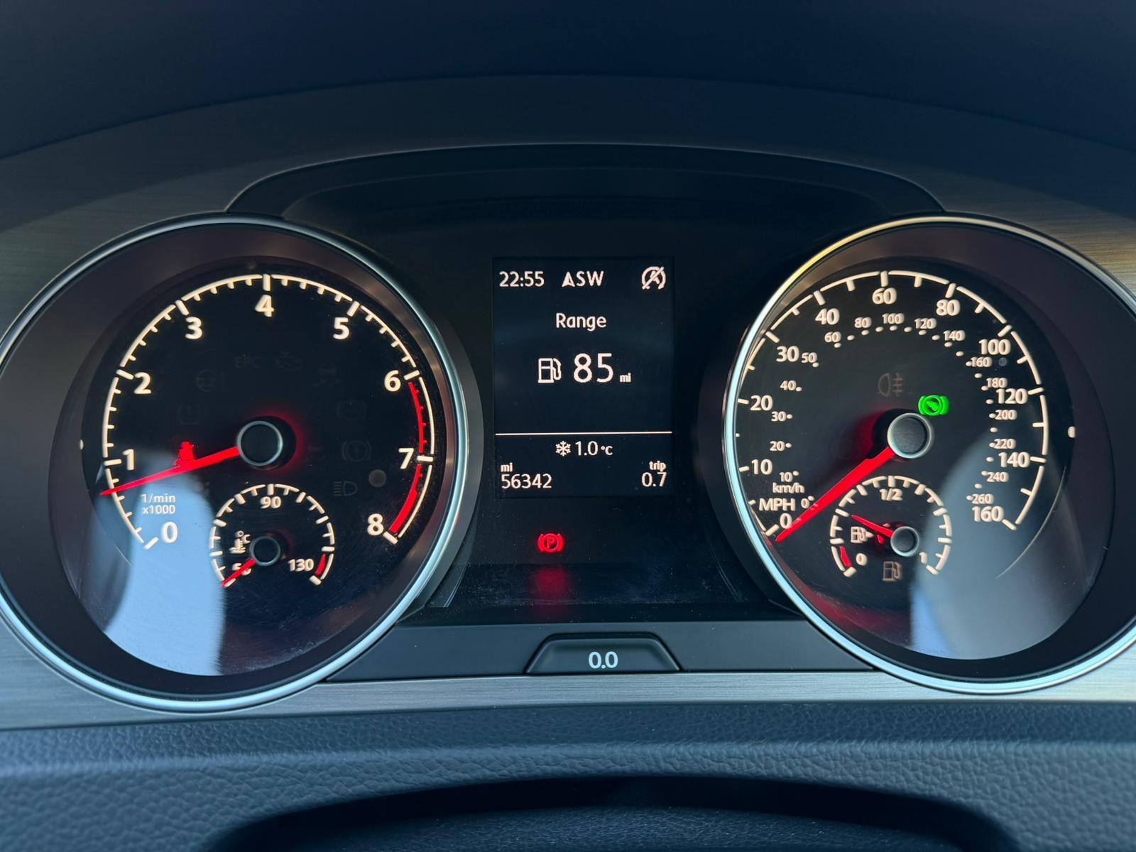 Volkswagen Golf 1.2 TSI BlueMotion Tech S Estate 5dr Petrol DSG Euro 5 (s/s) (105 ps)