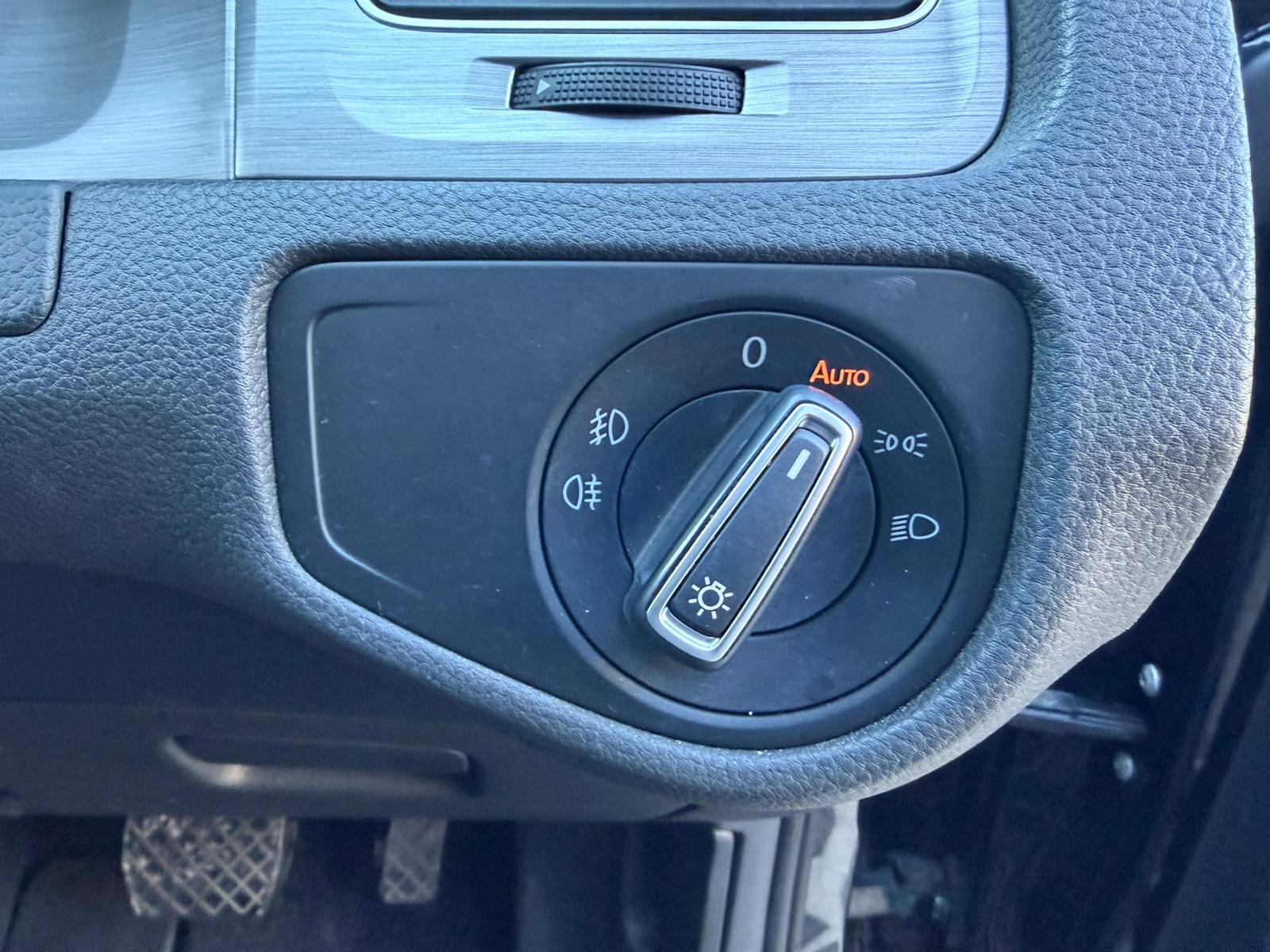 Volkswagen Golf 1.2 TSI BlueMotion Tech S Estate 5dr Petrol DSG Euro 5 (s/s) (105 ps)