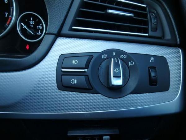 BMW 5 Series 2.0 520i SE Touring 5dr Petrol Auto Euro 5 (s/s) (184 ps)