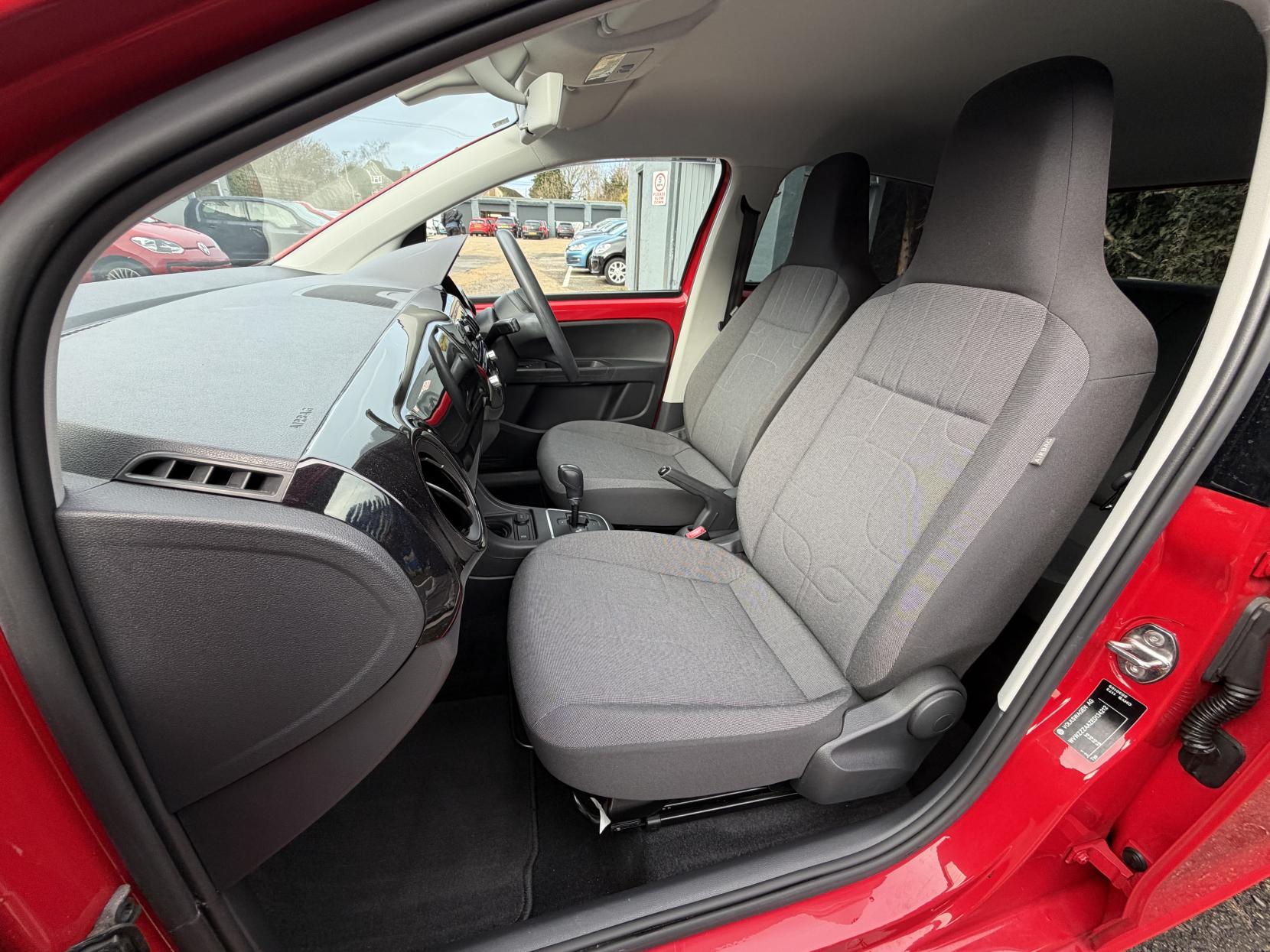 Volkswagen up! 1.0 High up! Hatchback 5dr Petrol ASG Euro 6 (75 ps)