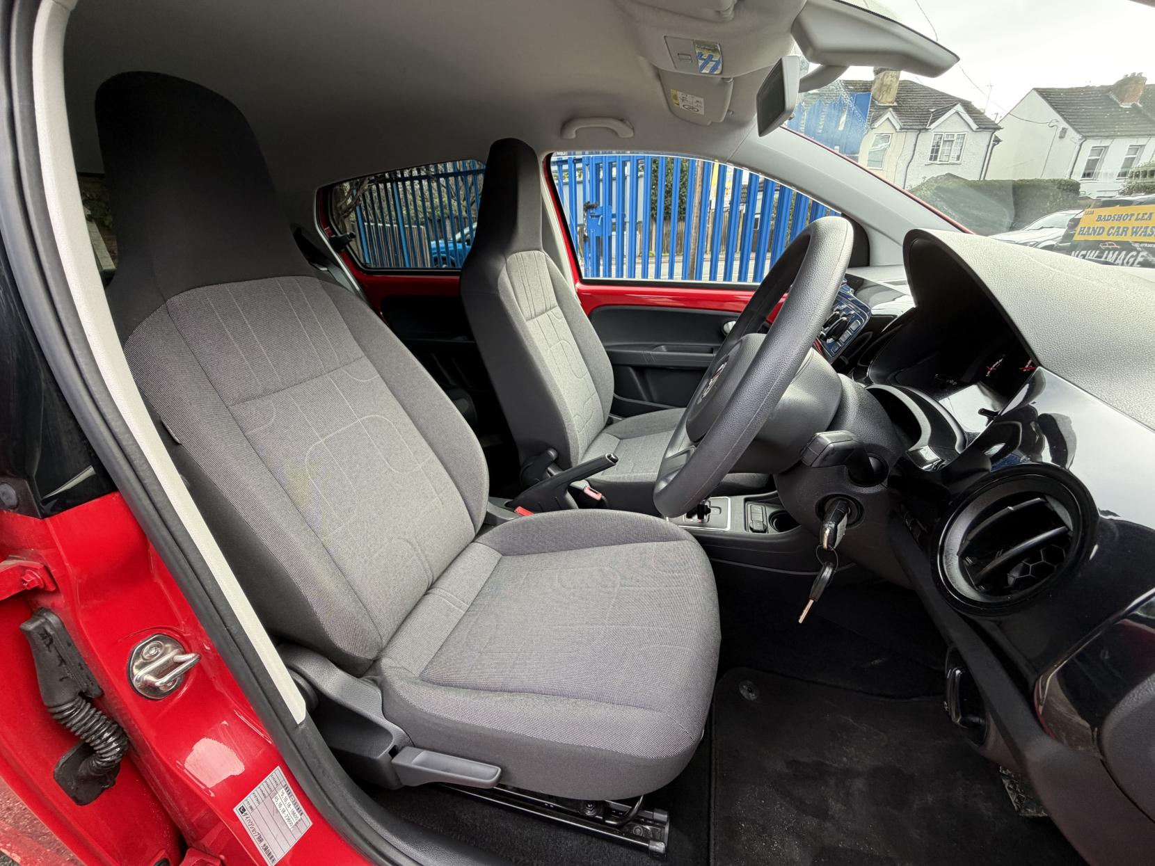 Volkswagen up! 1.0 High up! Hatchback 5dr Petrol ASG Euro 6 (75 ps)