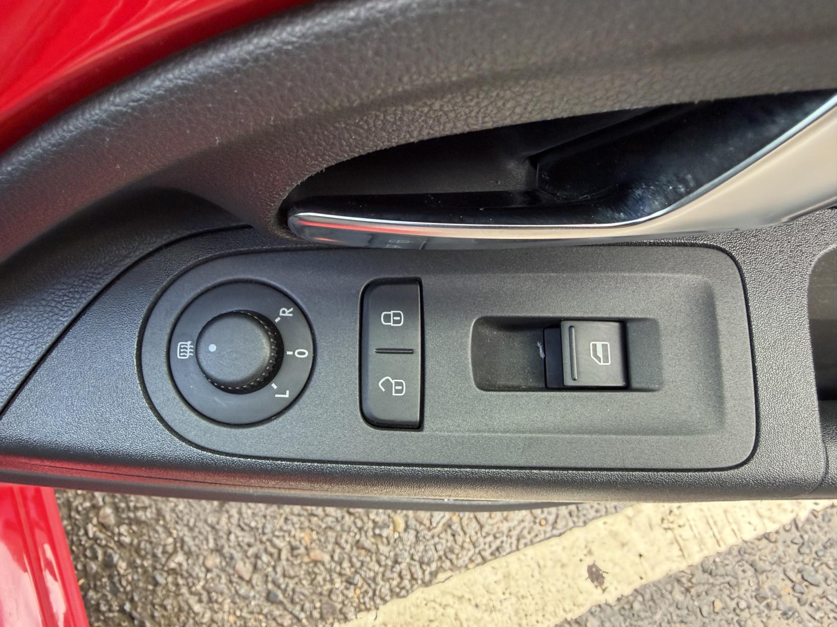 Volkswagen up! 1.0 High up! Hatchback 5dr Petrol ASG Euro 6 (75 ps)