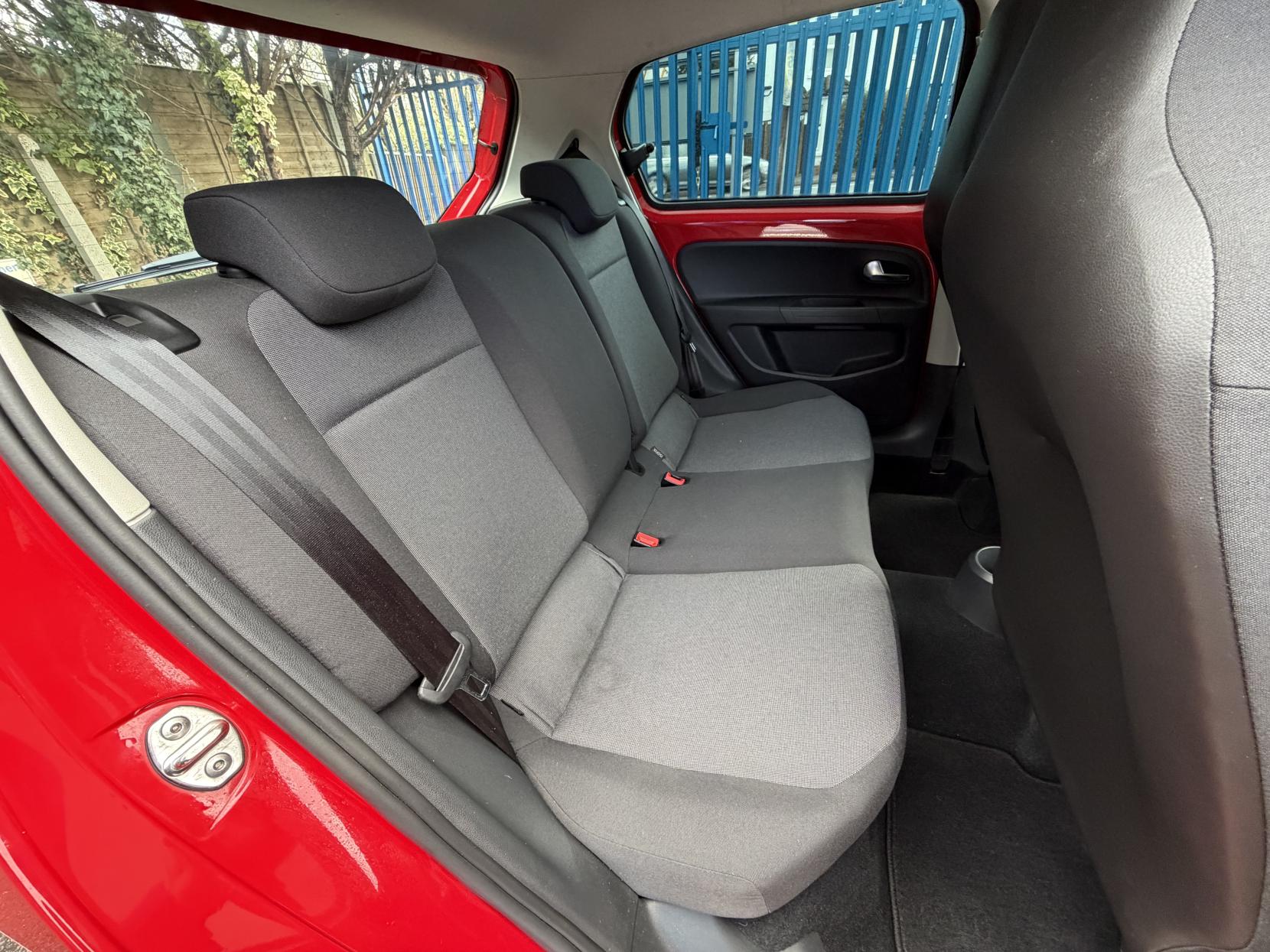 Volkswagen up! 1.0 High up! Hatchback 5dr Petrol ASG Euro 6 (75 ps)