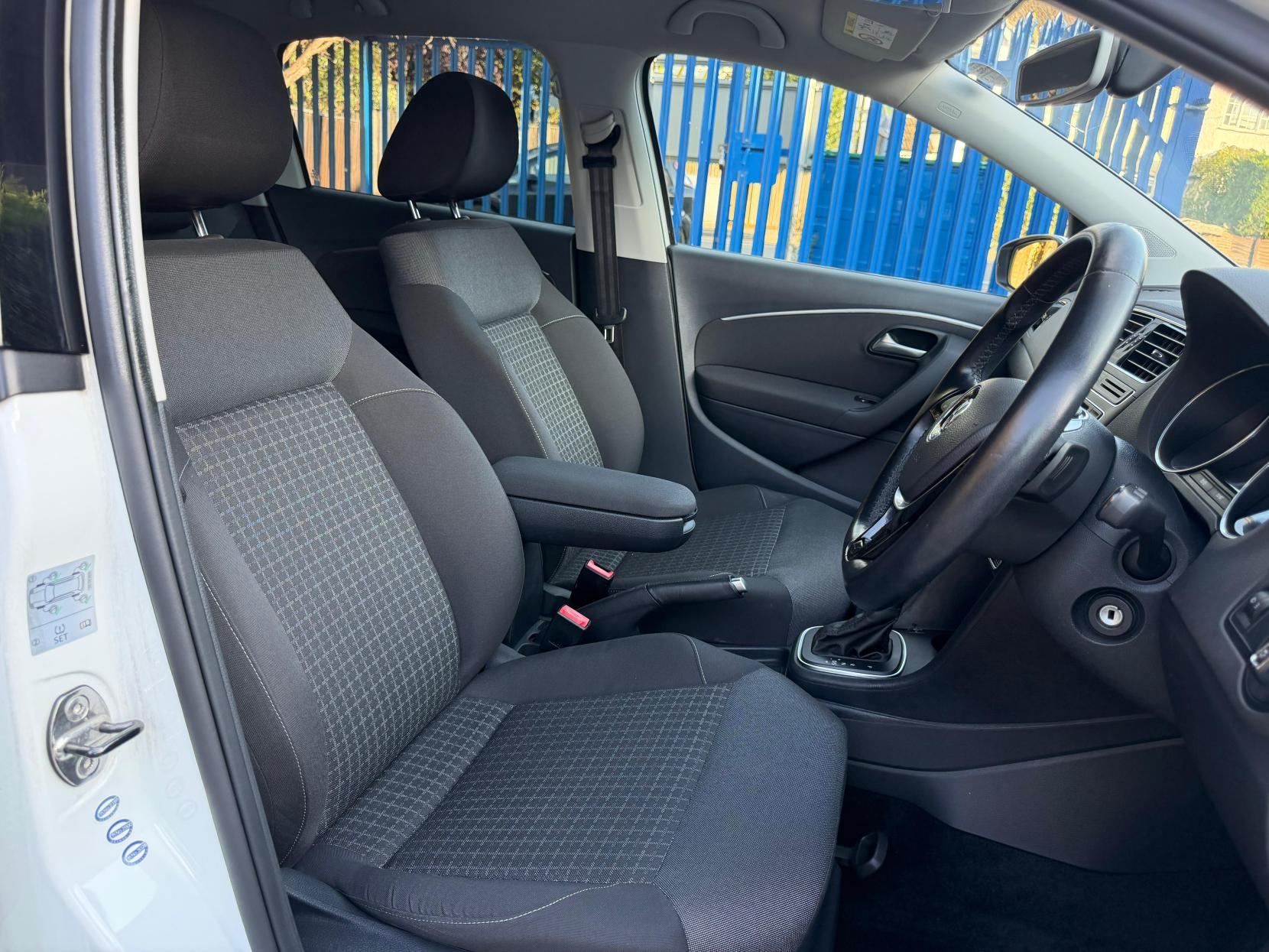 Volkswagen Polo 1.2 TSI BlueMotion Tech Match Hatchback 5dr Petrol DSG Euro 6 (s/s) (90 ps)