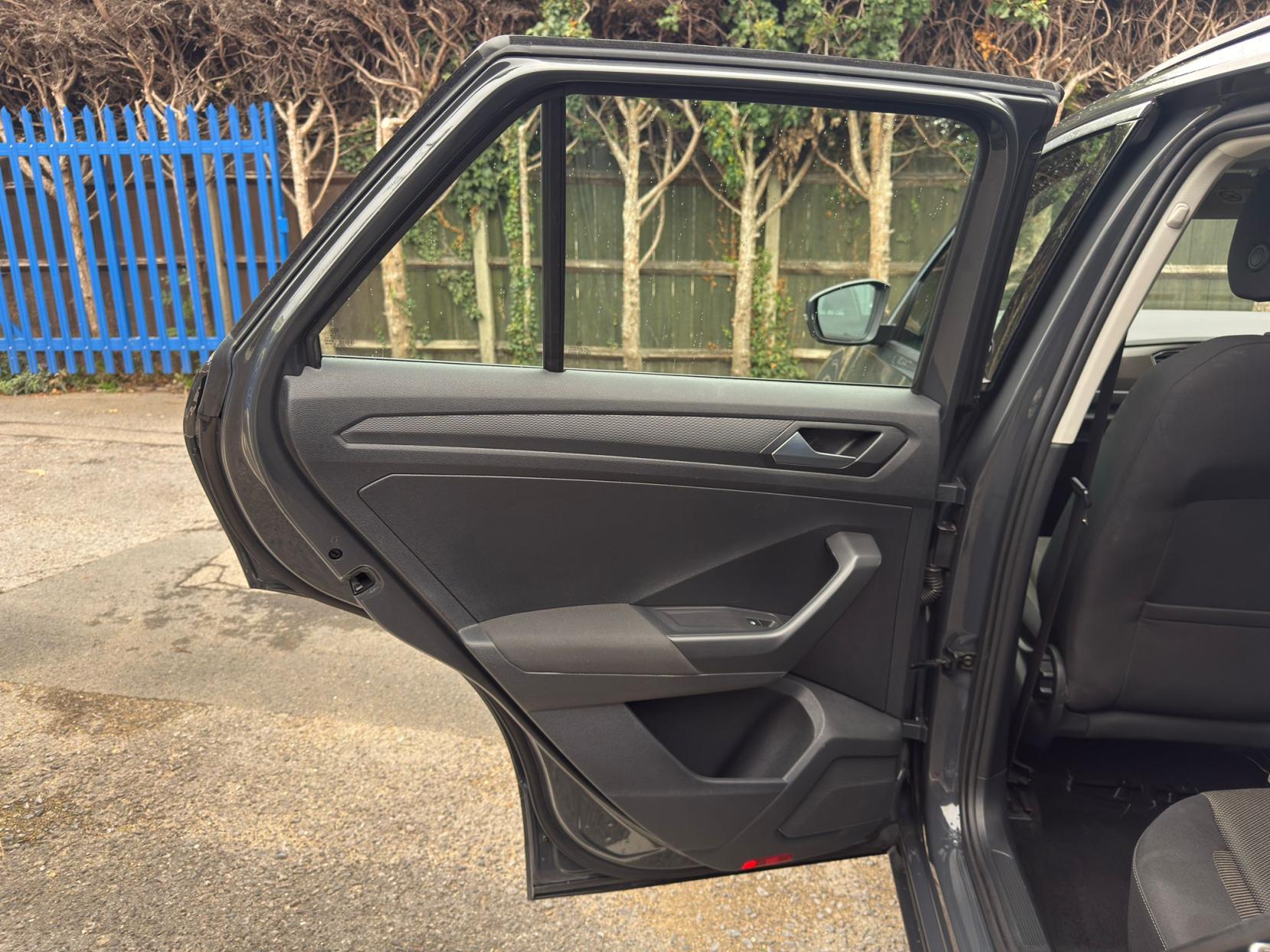 Volkswagen T-Roc 1.0 TSI GPF SE SUV 5dr Petrol Manual Euro 6 (s/s) (115 ps)