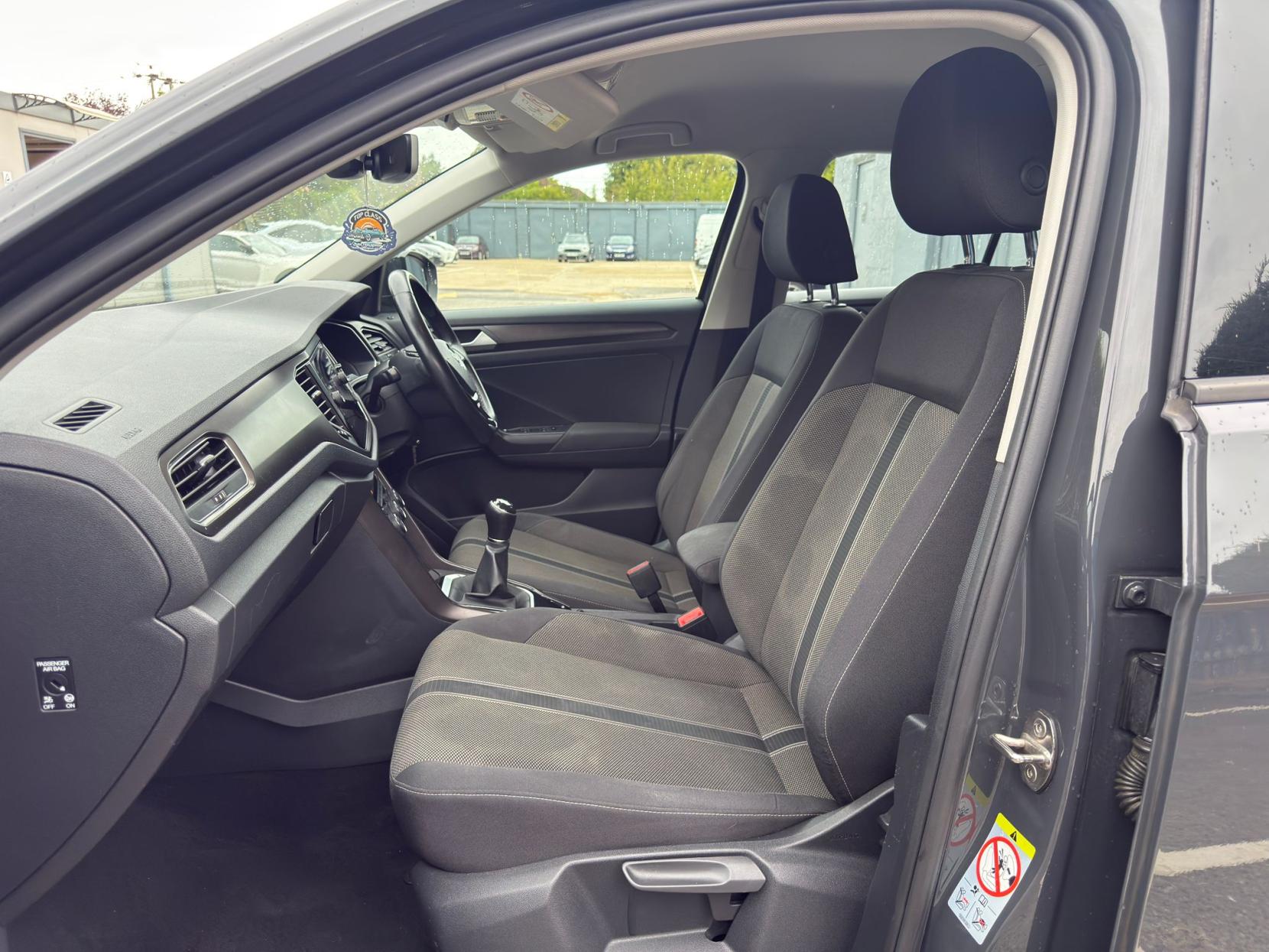 Volkswagen T-Roc 1.0 TSI GPF SE SUV 5dr Petrol Manual Euro 6 (s/s) (115 ps)