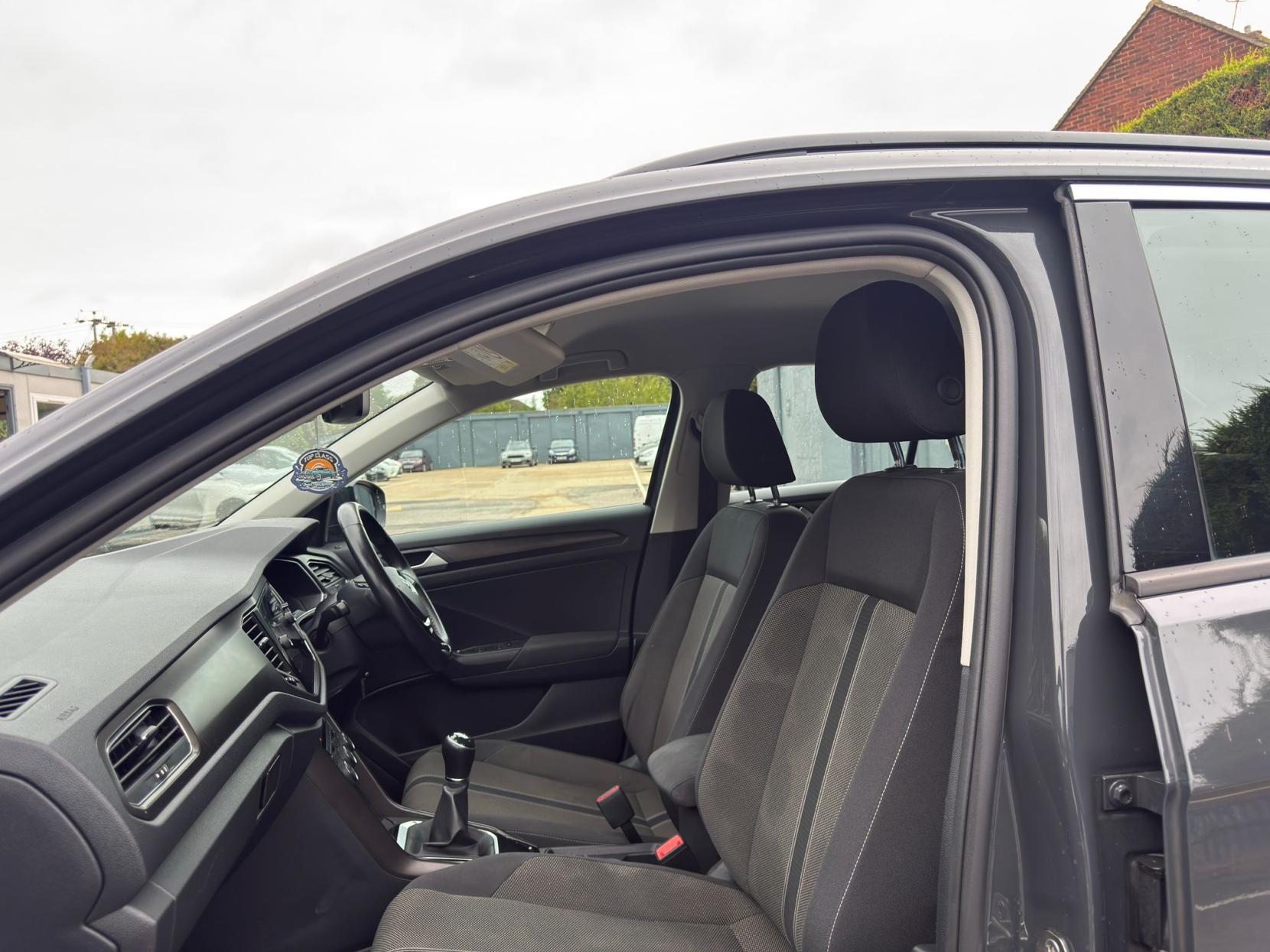 Volkswagen T-Roc 1.0 TSI GPF SE SUV 5dr Petrol Manual Euro 6 (s/s) (115 ps)