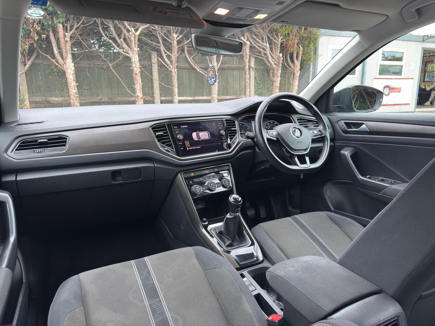 Volkswagen T-Roc 1.0 TSI GPF SE SUV 5dr Petrol Manual Euro 6 (s/s) (115 ps)