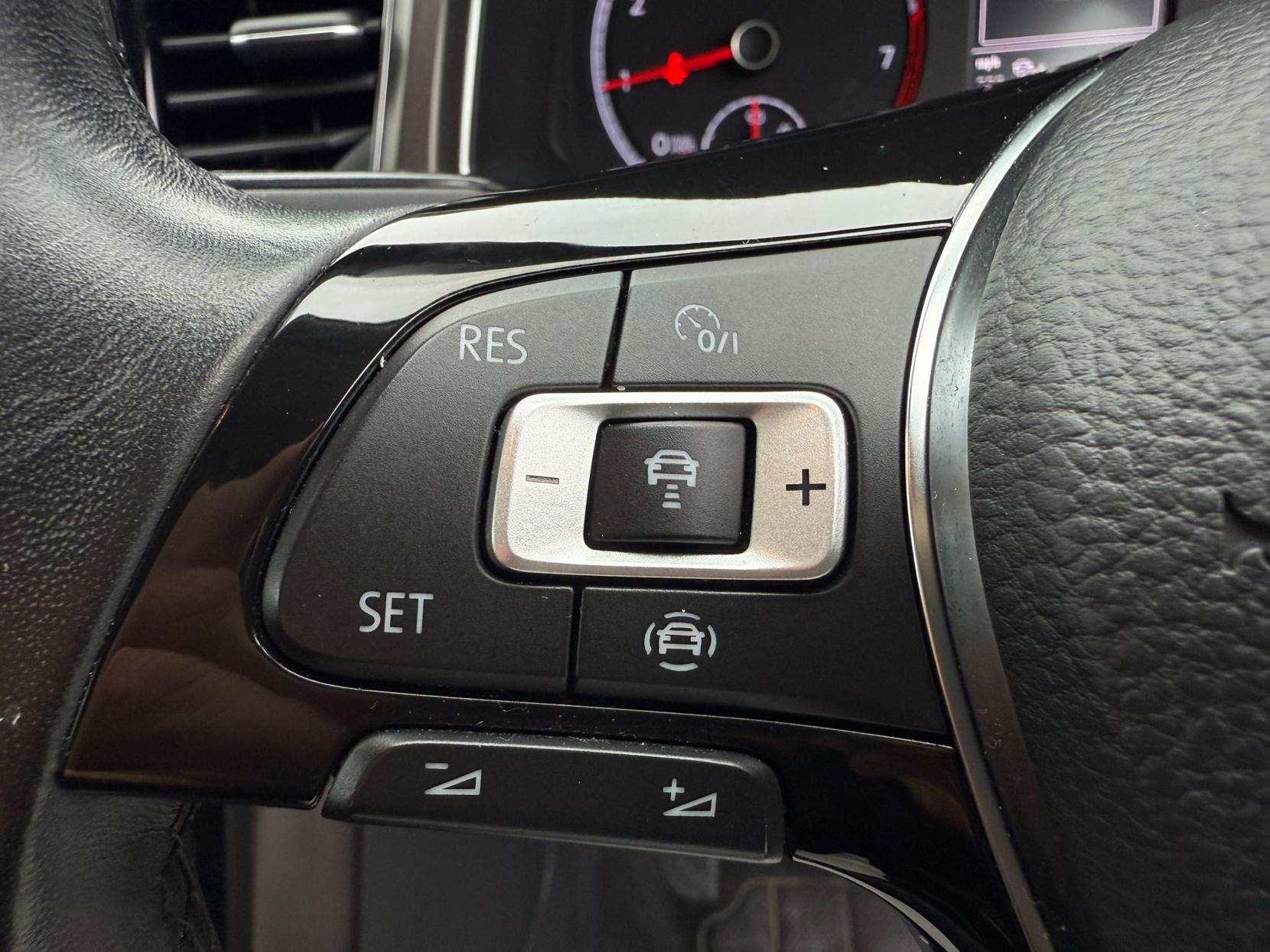 Volkswagen T-Roc 1.0 TSI GPF SE SUV 5dr Petrol Manual Euro 6 (s/s) (115 ps)