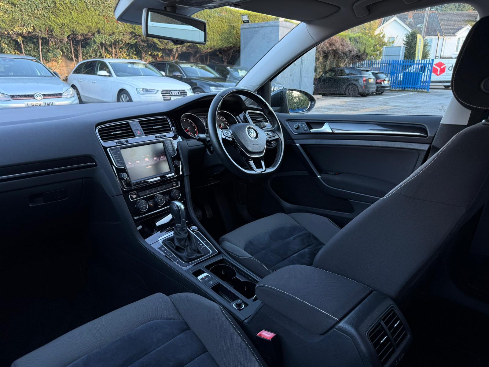 Volkswagen Golf 1.4 TSI BlueMotion Tech Match Edition Hatchback 5dr Petrol DSG Euro 6 (s/s) (125 ps)