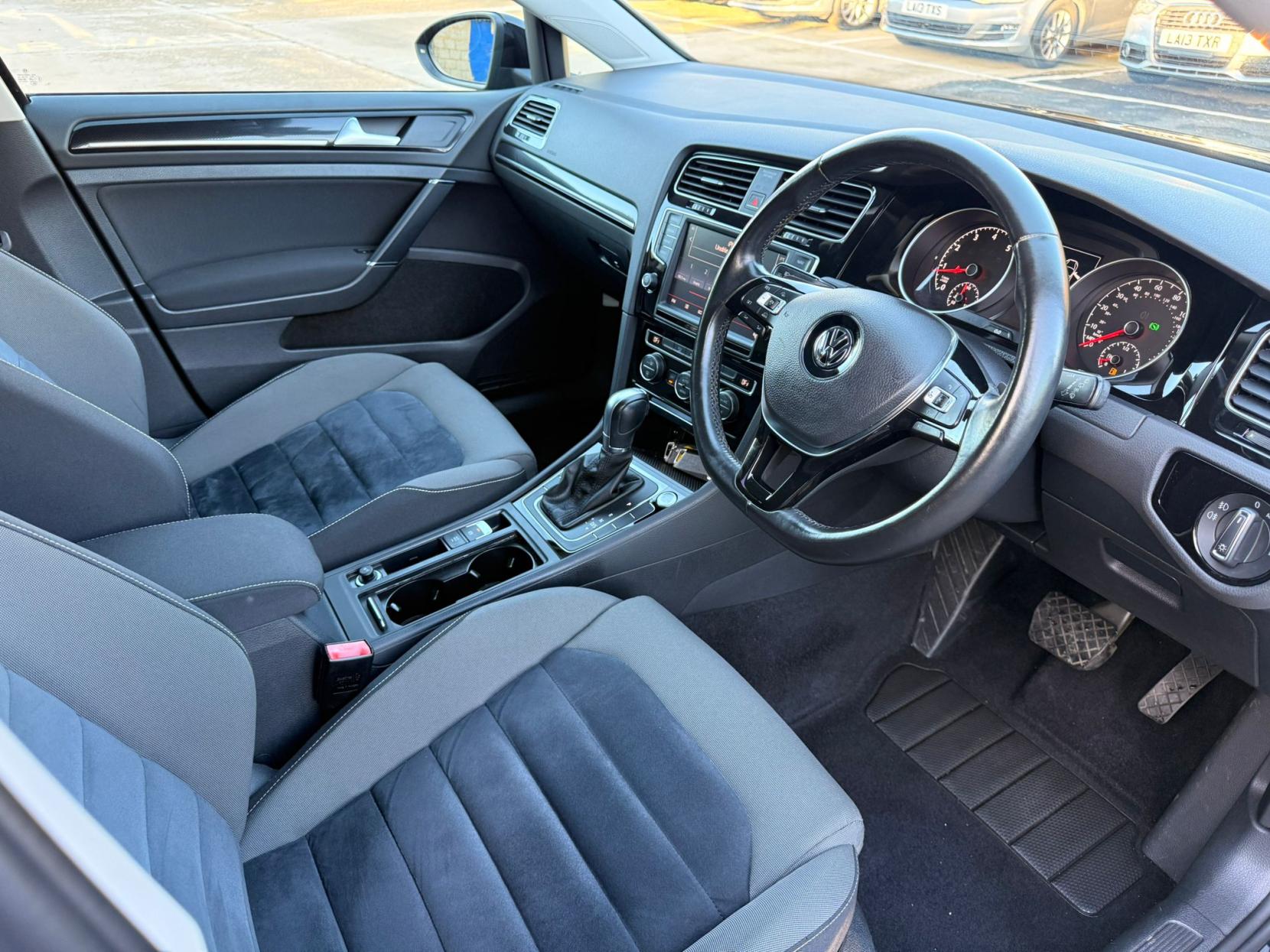 Volkswagen Golf 1.4 TSI BlueMotion Tech Match Edition Hatchback 5dr Petrol DSG Euro 6 (s/s) (125 ps)