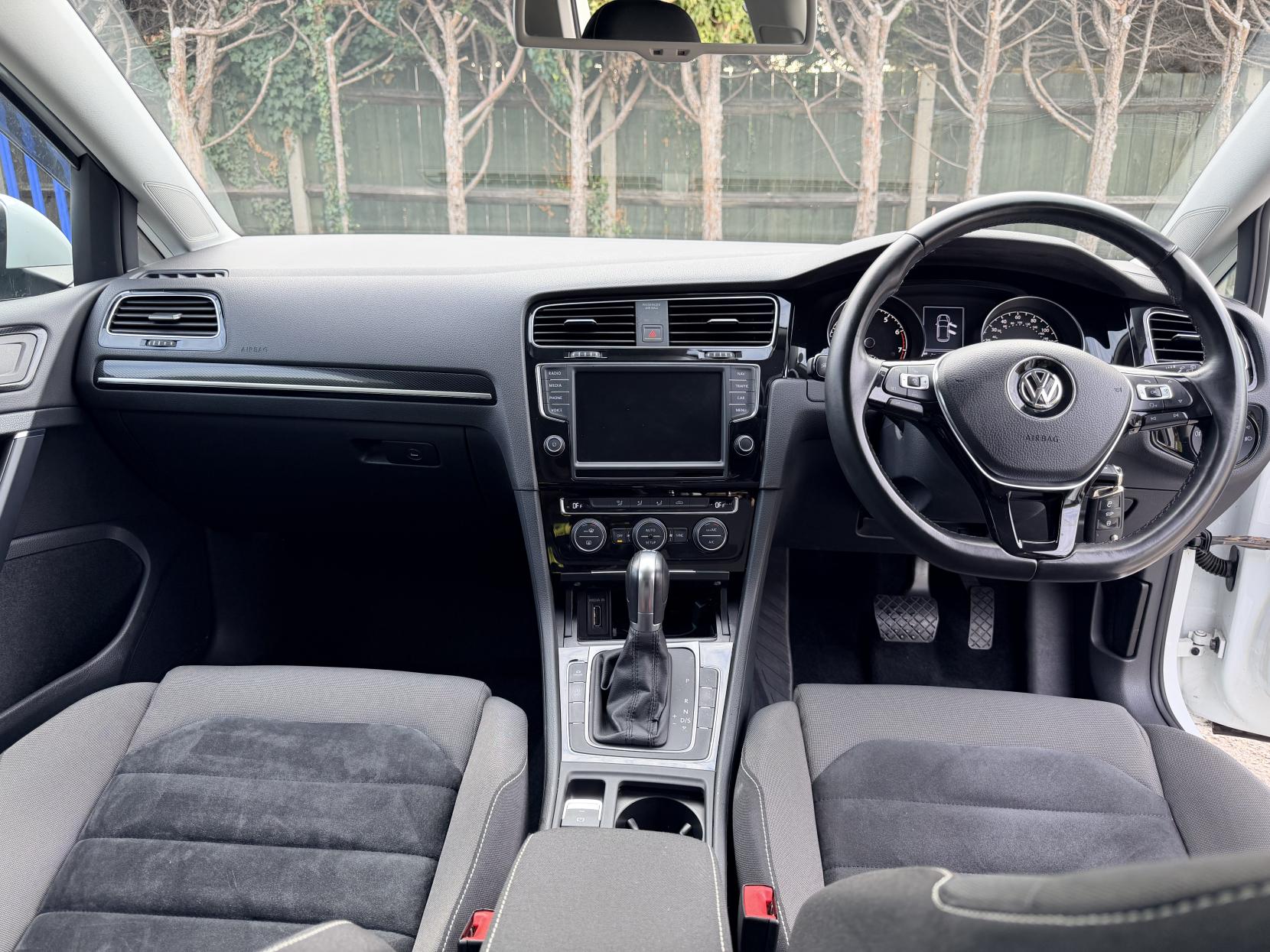 Volkswagen Golf 1.4 TSI BlueMotion Tech Match Edition Hatchback 5dr Petrol DSG Euro 6 (s/s) (125 ps)