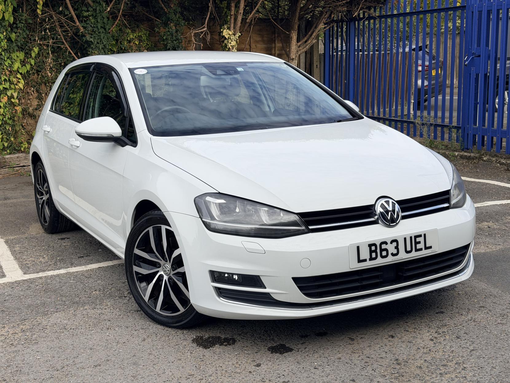 Volkswagen Golf 1.4 TSI BlueMotion Tech Match Edition Hatchback 5dr Petrol DSG Euro 6 (s/s) (125 ps)