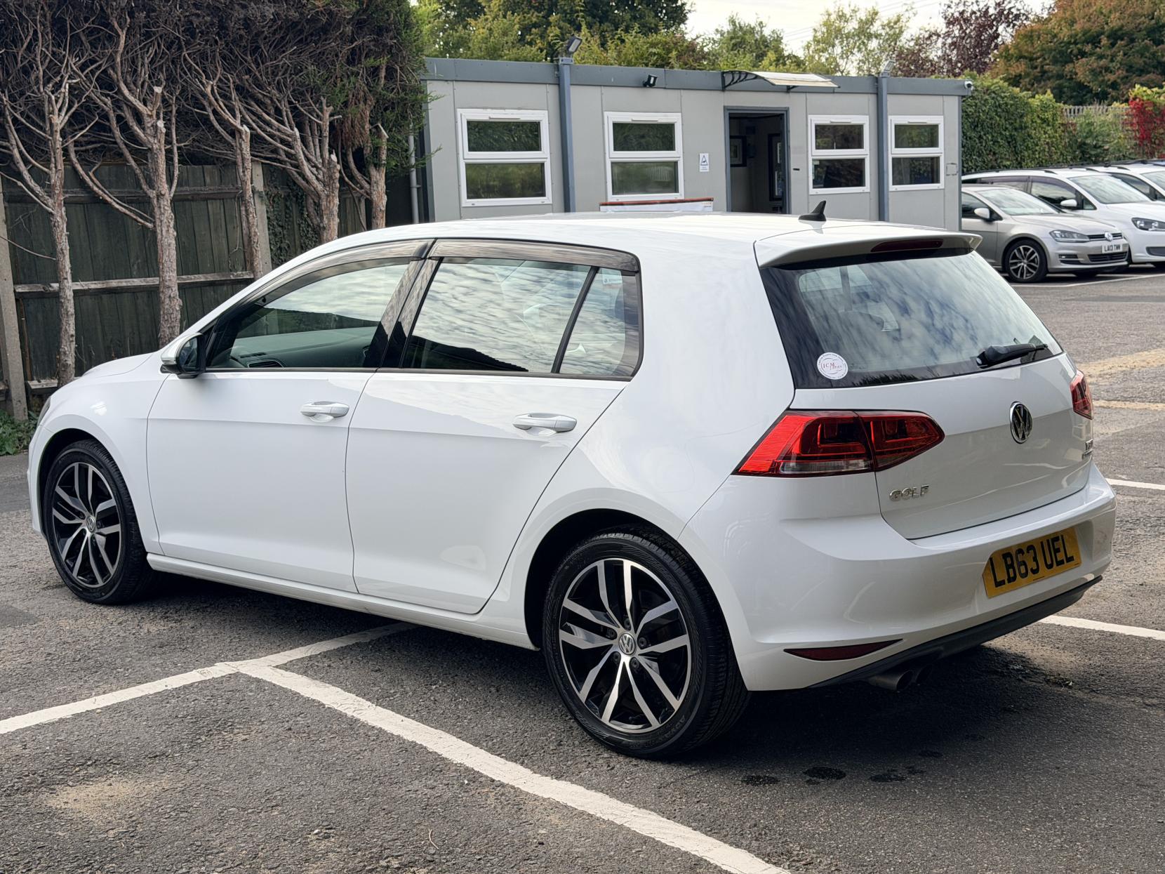 Volkswagen Golf 1.4 TSI BlueMotion Tech Match Edition Hatchback 5dr Petrol DSG Euro 6 (s/s) (125 ps)