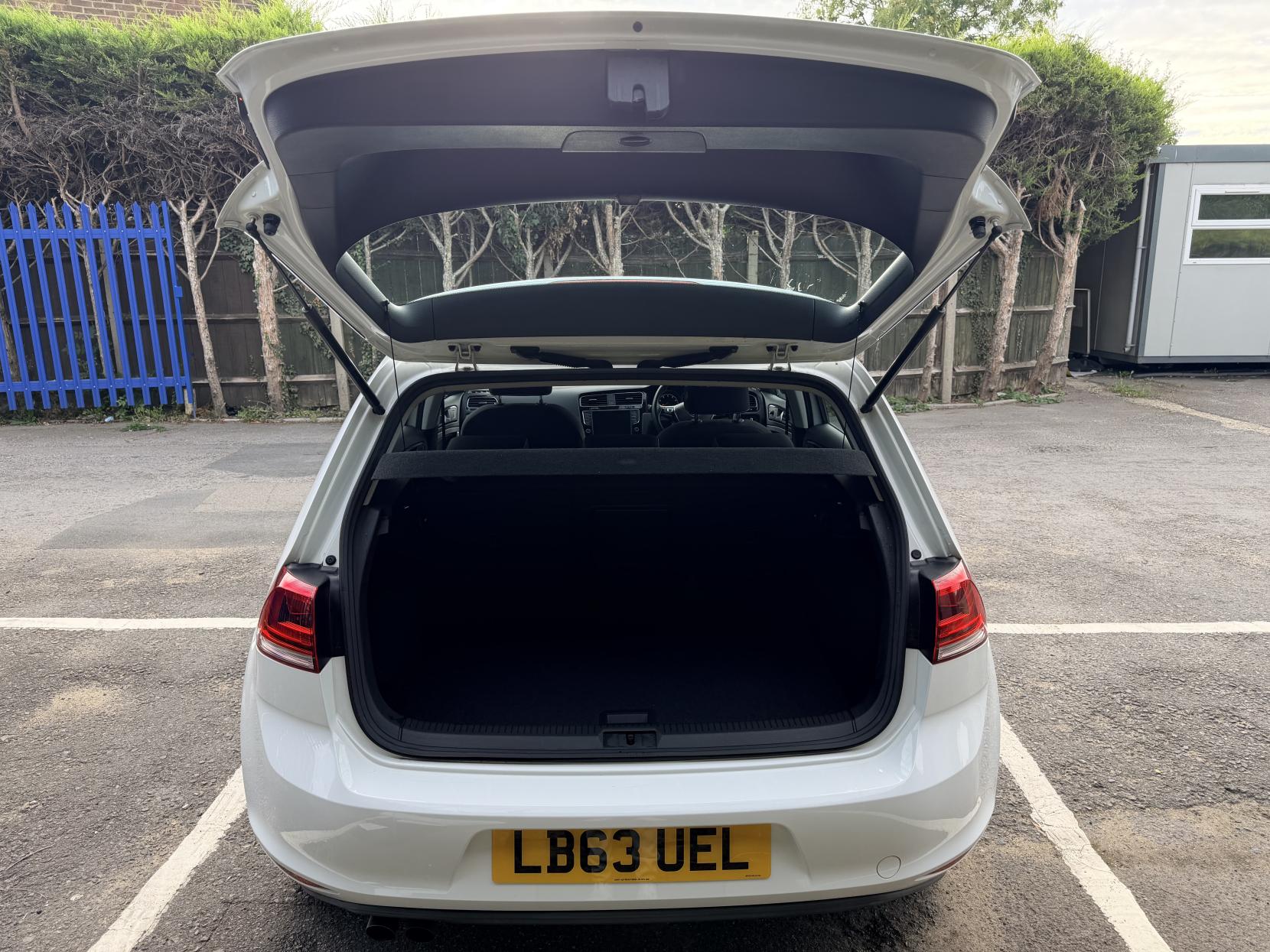 Volkswagen Golf 1.4 TSI BlueMotion Tech Match Edition Hatchback 5dr Petrol DSG Euro 6 (s/s) (125 ps)