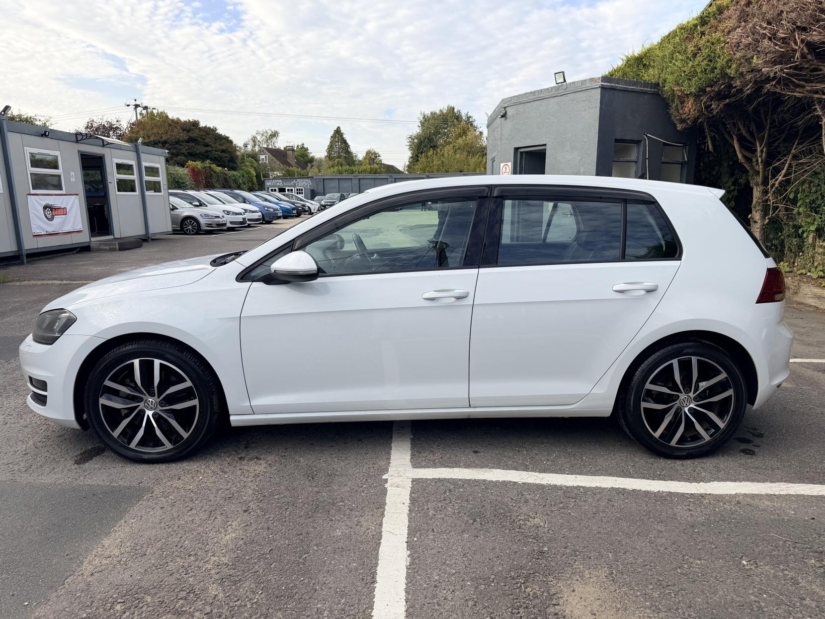 Volkswagen Golf 1.4 TSI BlueMotion Tech Match Edition Hatchback 5dr Petrol DSG Euro 6 (s/s) (125 ps)