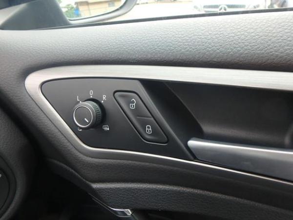 Volkswagen Golf 1.2 TSI BlueMotion Tech S Hatchback 5dr Petrol DSG Euro 5 (s/s) (105 ps)