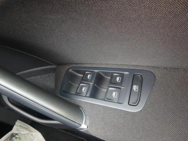 Volkswagen Golf 1.2 TSI BlueMotion Tech S Hatchback 5dr Petrol DSG Euro 5 (s/s) (105 ps)