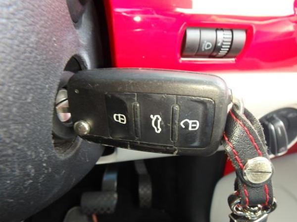 Volkswagen up! 1.0 High up! Hatchback 5dr Petrol ASG Euro 6 (75 ps)