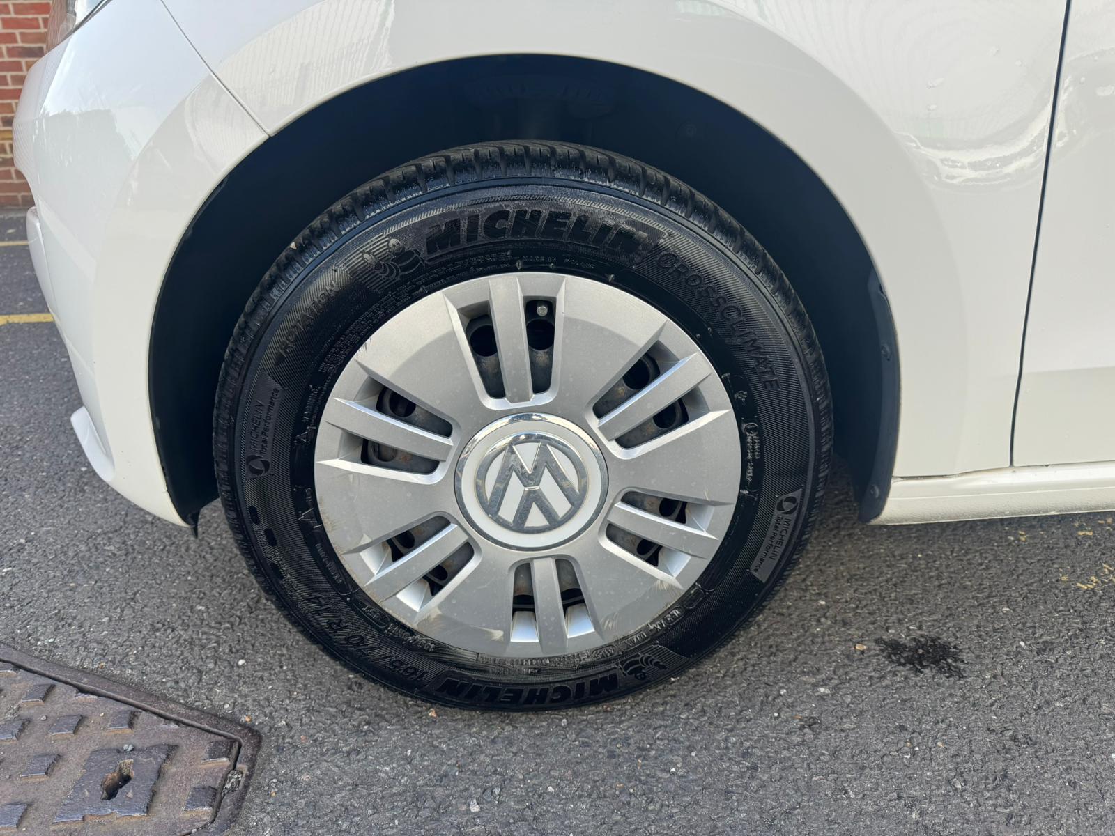 Volkswagen up! 1.0 High up! Hatchback 5dr Petrol ASG Euro 6 (75 ps)