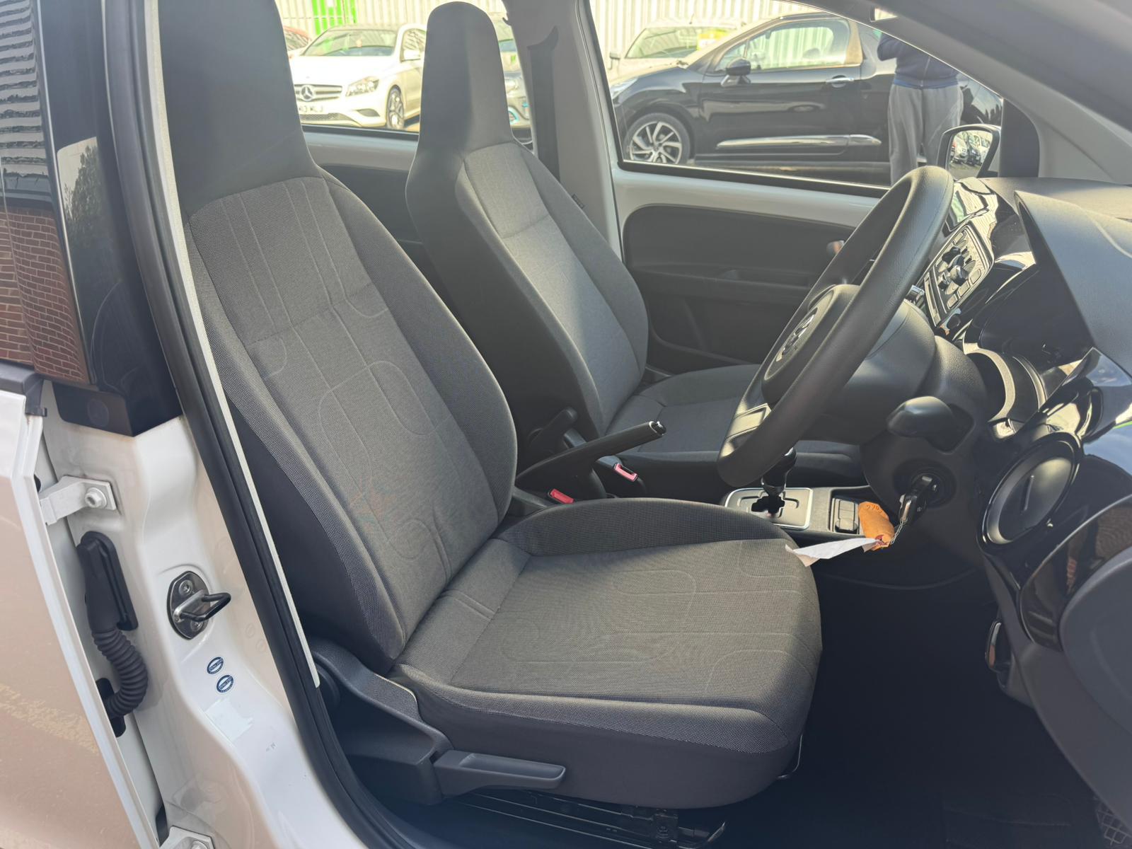 Volkswagen up! 1.0 High up! Hatchback 5dr Petrol ASG Euro 6 (75 ps)