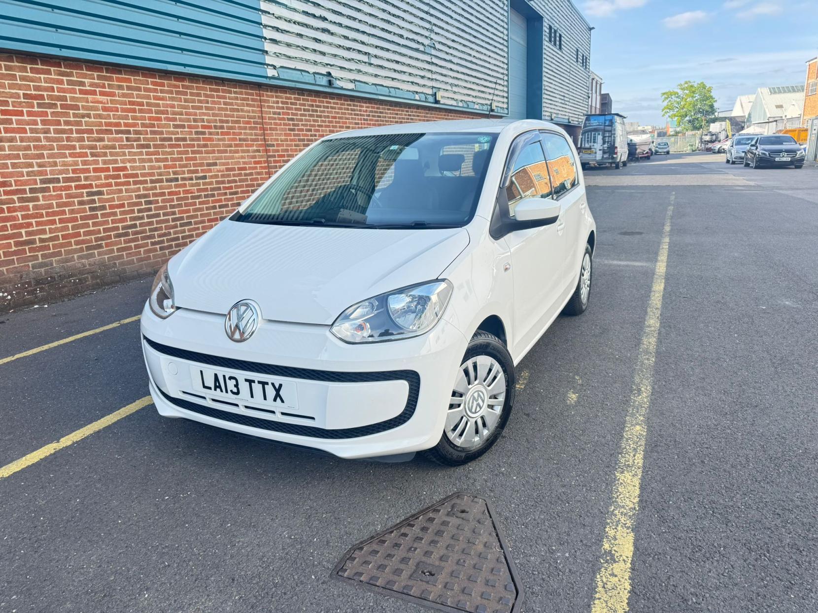 Volkswagen up! 1.0 High up! Hatchback 5dr Petrol ASG Euro 6 (75 ps)