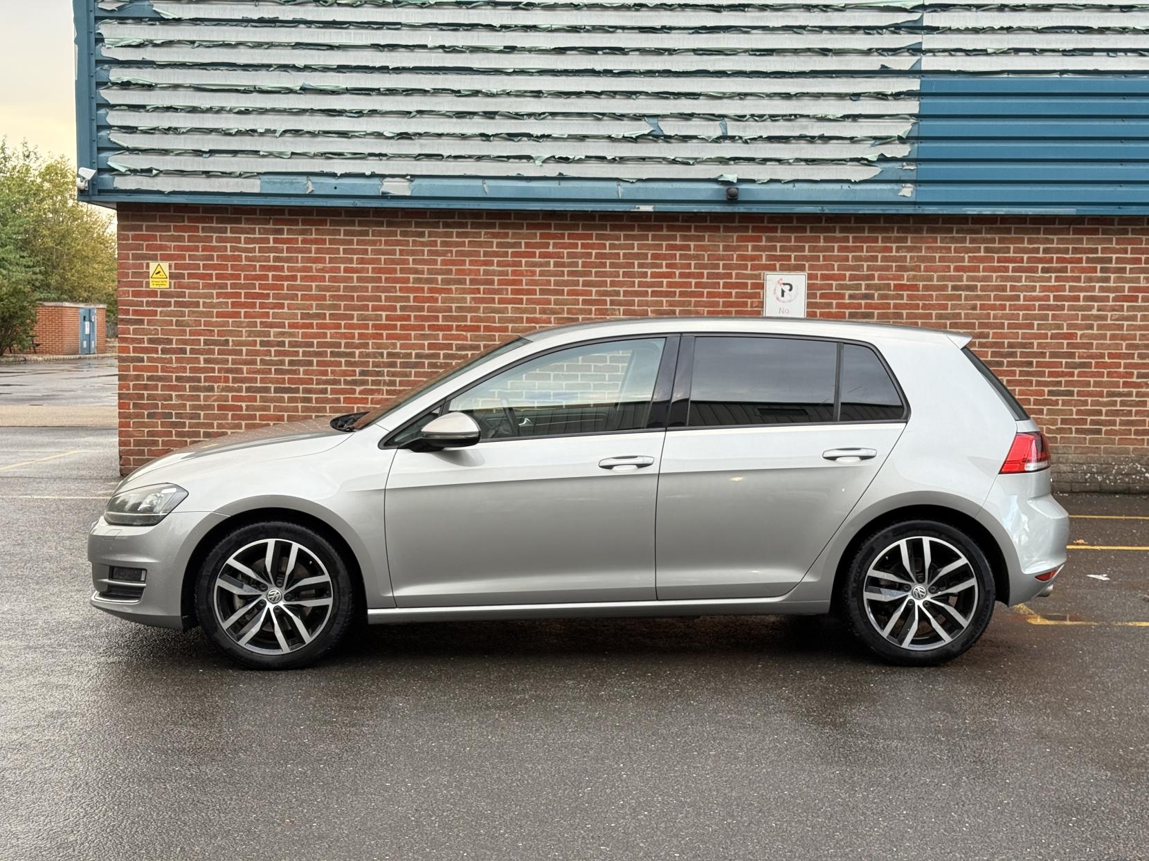 Volkswagen Golf 1.4 TSI BlueMotion Tech Match Hatchback 5dr Petrol DSG Euro 6 (s/s) (125 ps)