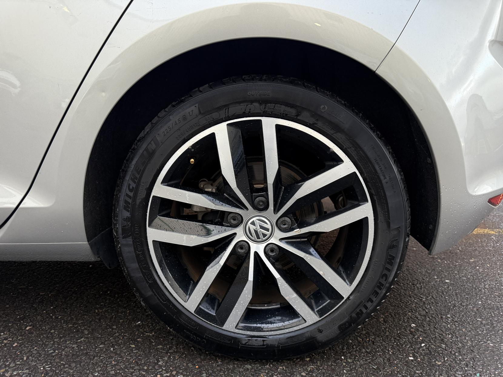 Volkswagen Golf 1.4 TSI BlueMotion Tech Match Hatchback 5dr Petrol DSG Euro 6 (s/s) (125 ps)