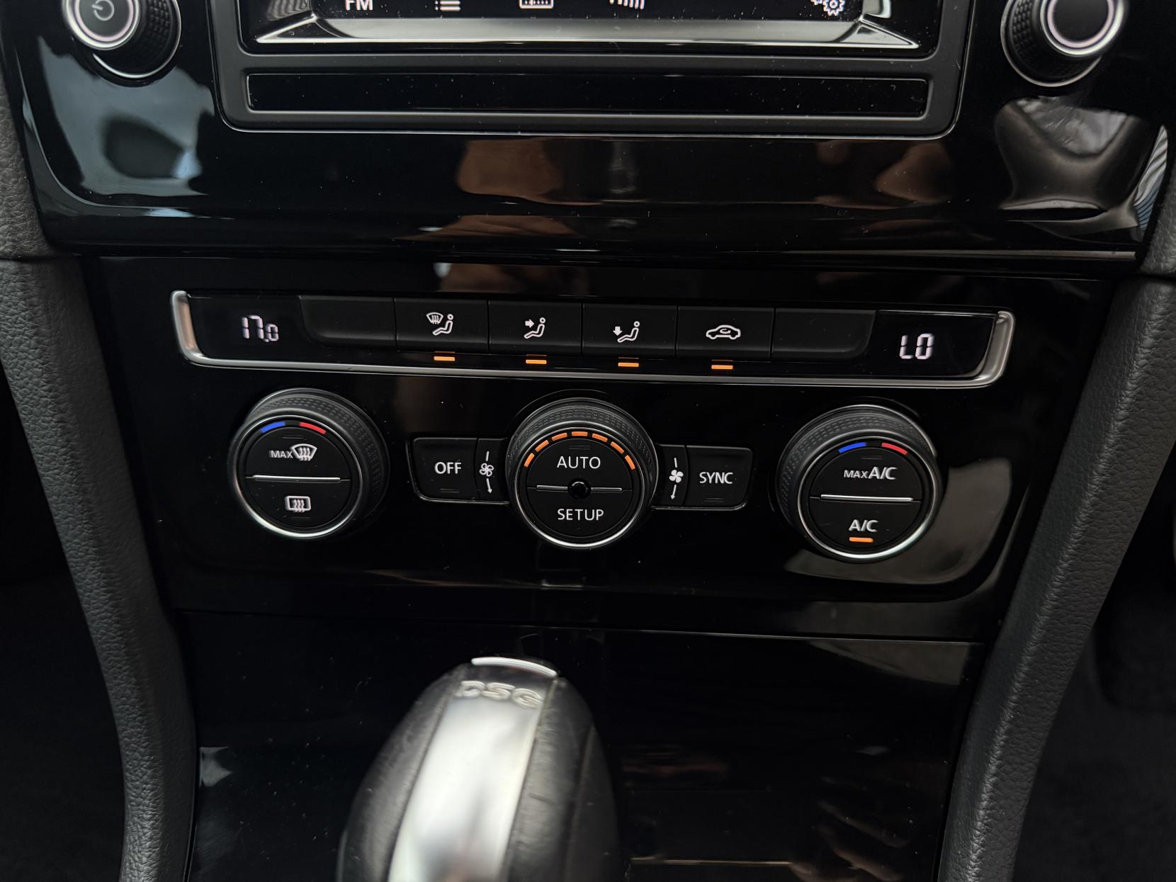 Volkswagen Golf 1.4 TSI BlueMotion Tech Match Hatchback 5dr Petrol DSG Euro 6 (s/s) (125 ps)