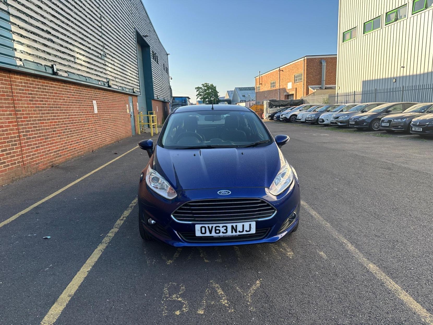 Ford Fiesta 1.0T EcoBoost Zetec Euro 5 (s/s) 5dr