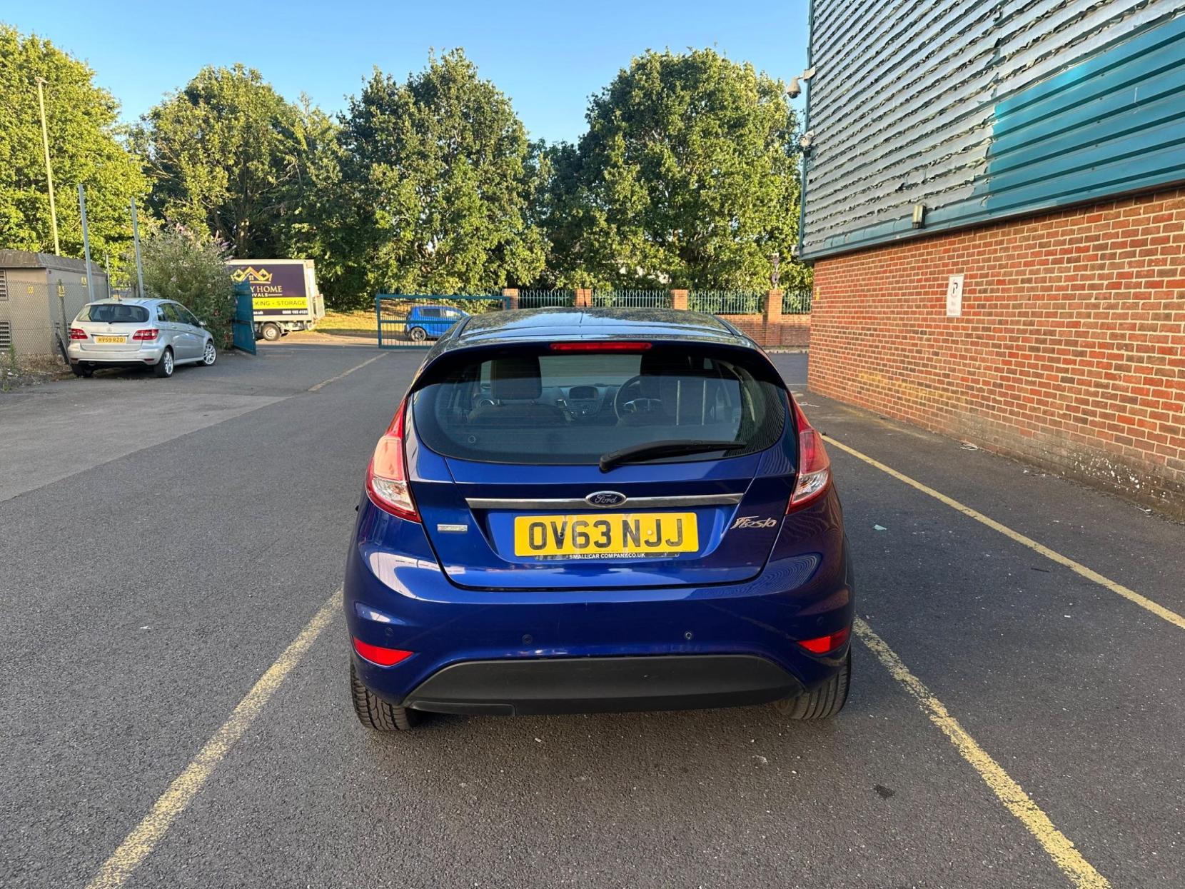 Ford Fiesta 1.0T EcoBoost Zetec Euro 5 (s/s) 5dr