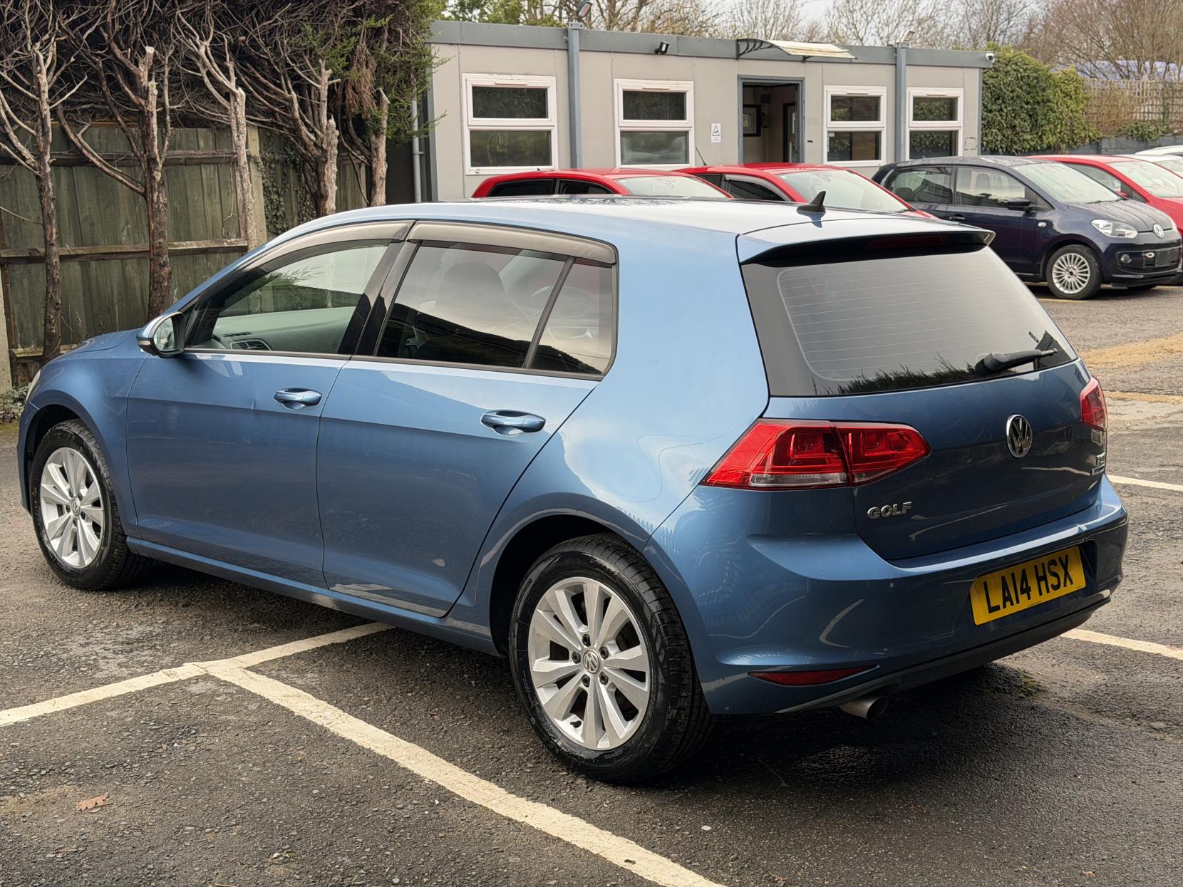 Volkswagen Golf 1.2 TSI BlueMotion Tech S Hatchback 5dr Petrol DSG Euro 5 (s/s) (105 ps)