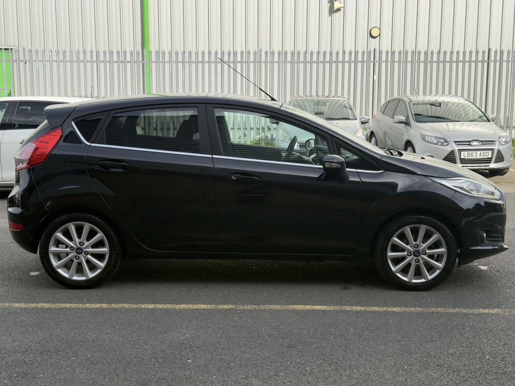 Ford Fiesta 1.0T EcoBoost Titanium Hatchback 5dr Petrol Manual Euro 6 (s/s) (100 ps)
