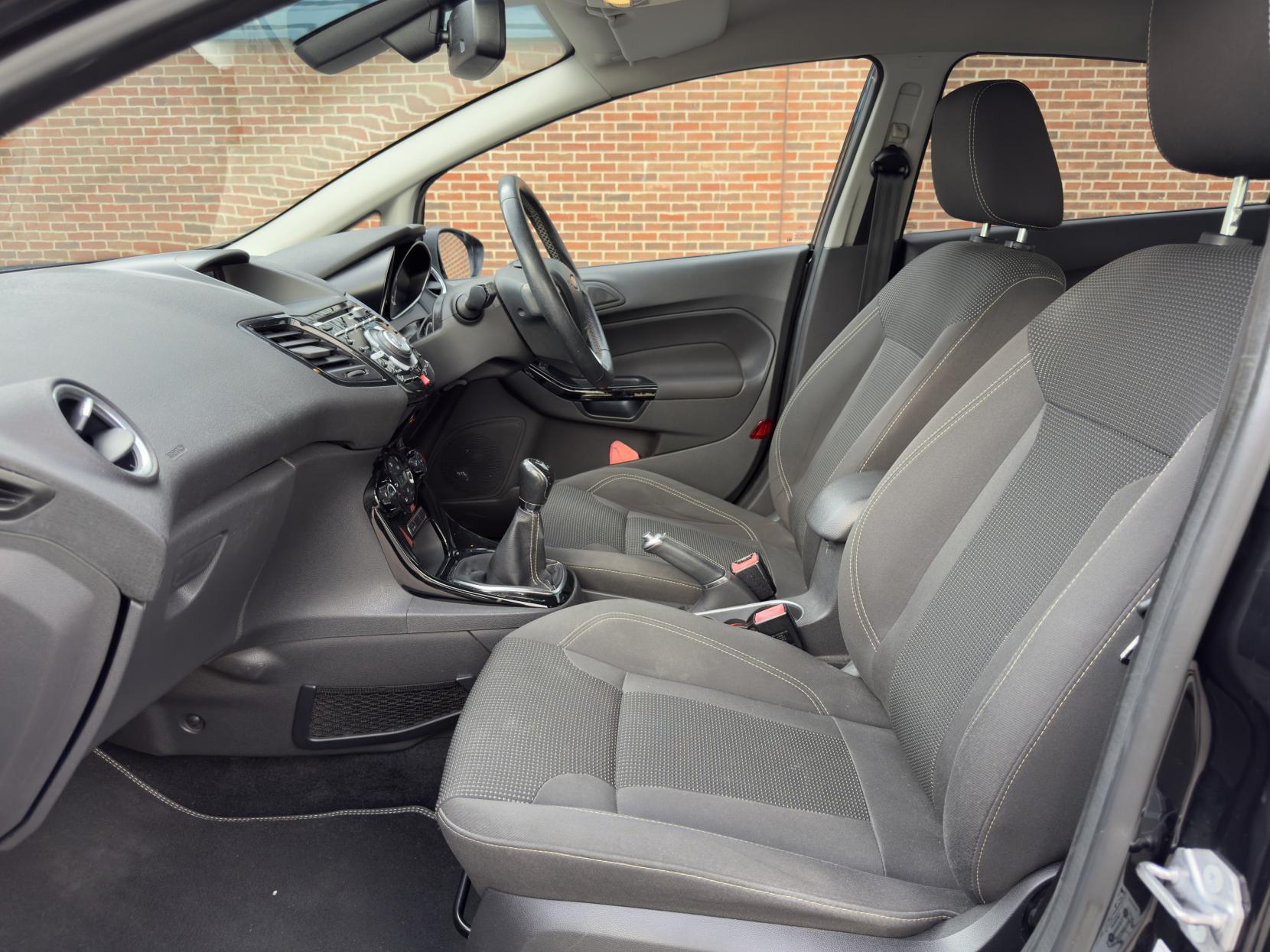 Ford Fiesta 1.0T EcoBoost Titanium Hatchback 5dr Petrol Manual Euro 6 (s/s) (100 ps)