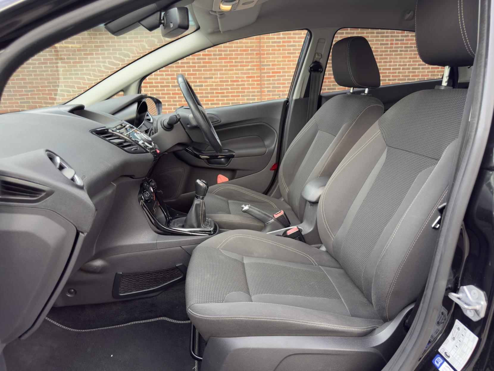 Ford Fiesta 1.0T EcoBoost Titanium Hatchback 5dr Petrol Manual Euro 6 (s/s) (100 ps)