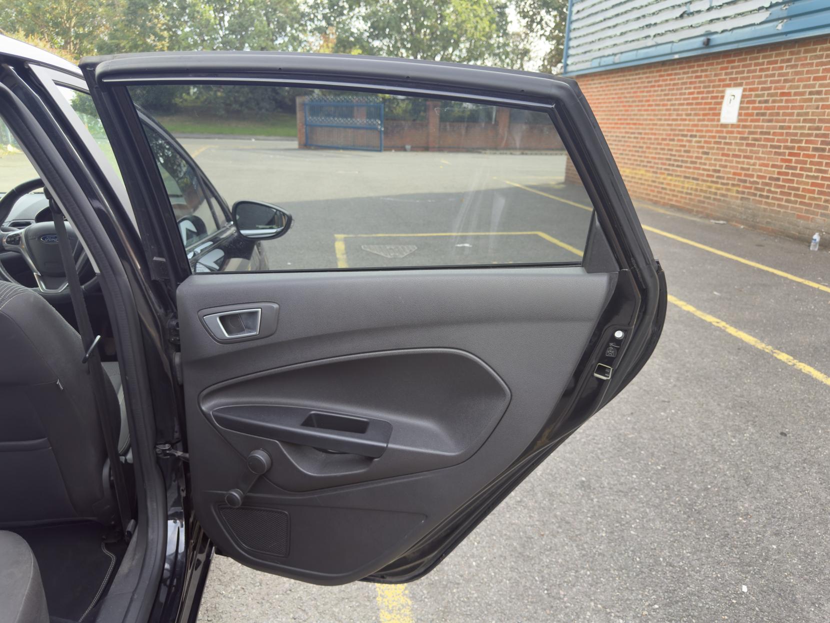Ford Fiesta 1.0T EcoBoost Titanium Hatchback 5dr Petrol Manual Euro 6 (s/s) (100 ps)
