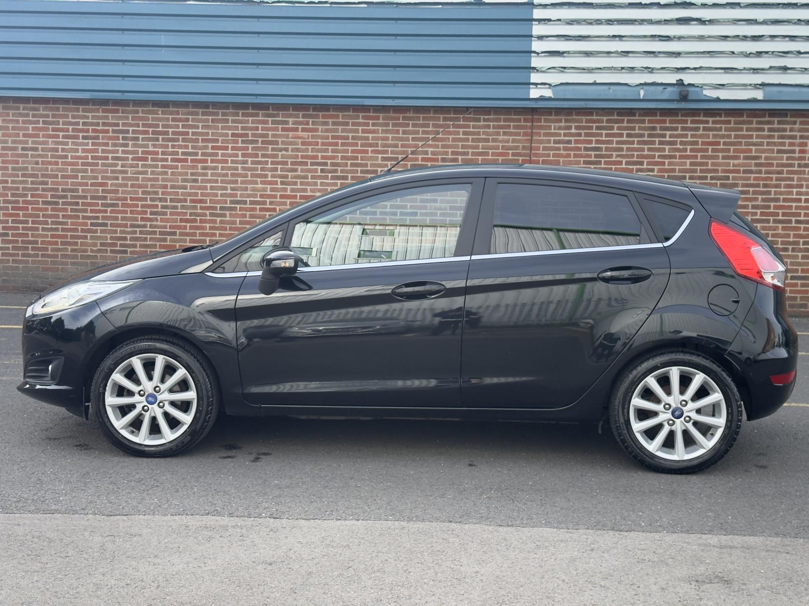 Ford Fiesta 1.0T EcoBoost Titanium Hatchback 5dr Petrol Manual Euro 6 (s/s) (100 ps)