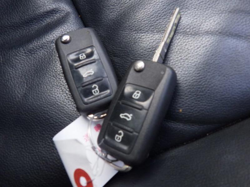 Volkswagen Golf 2.0 TSI GTI (Leather) Hatchback 5dr Petrol DSG Euro 5 (210 ps)
