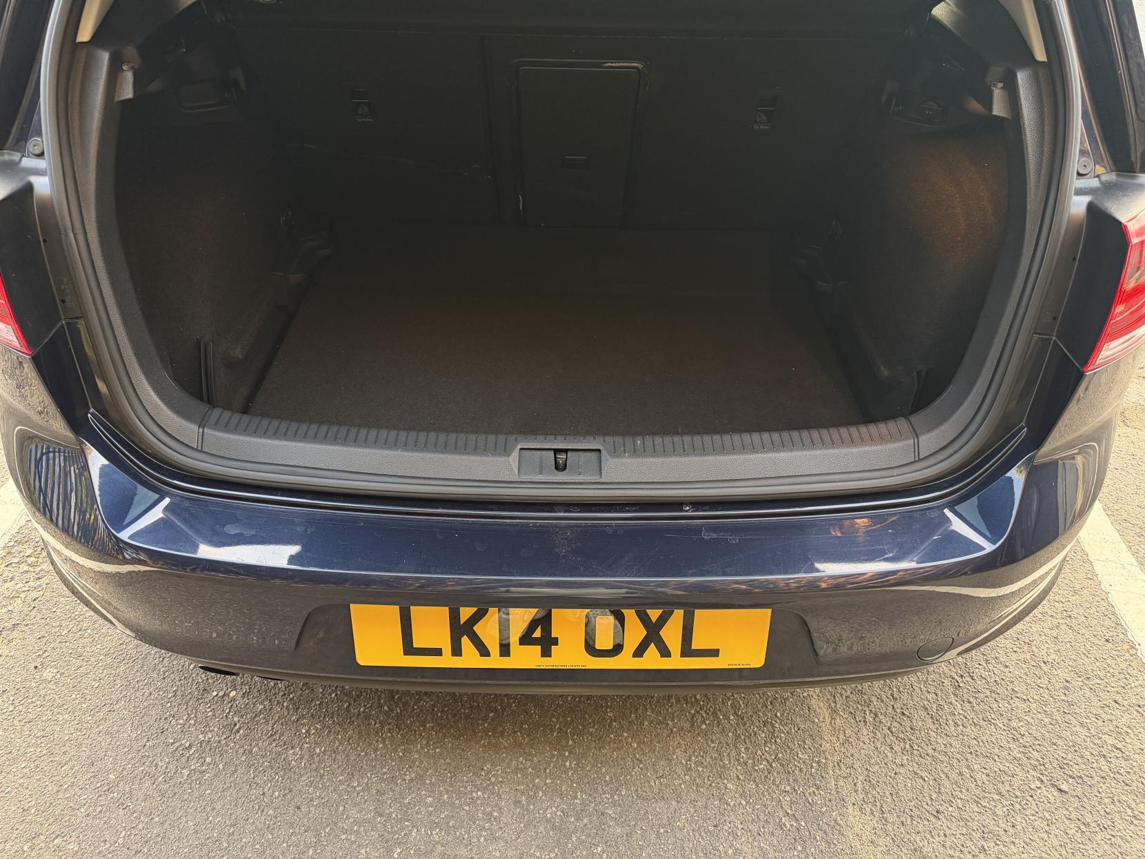 Volkswagen Golf 1.4 TSI BlueMotion Tech Match Hatchback 5dr Petrol DSG Euro 5 (s/s) (122 ps)