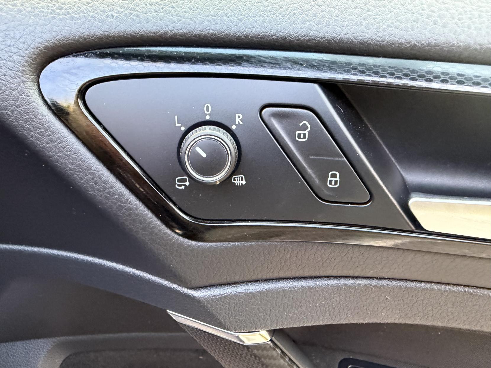 Volkswagen Golf 1.4 TSI BlueMotion Tech Match Hatchback 5dr Petrol DSG Euro 5 (s/s) (122 ps)