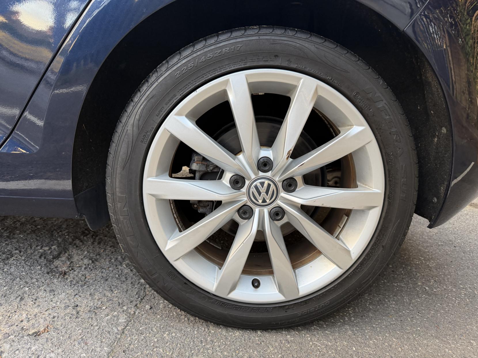 Volkswagen Golf 1.4 TSI BlueMotion Tech Match Hatchback 5dr Petrol DSG Euro 5 (s/s) (122 ps)