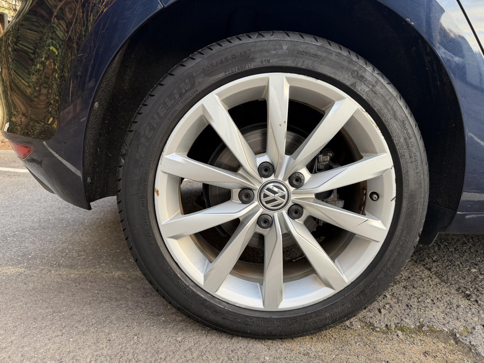 Volkswagen Golf 1.4 TSI BlueMotion Tech Match Hatchback 5dr Petrol DSG Euro 5 (s/s) (122 ps)