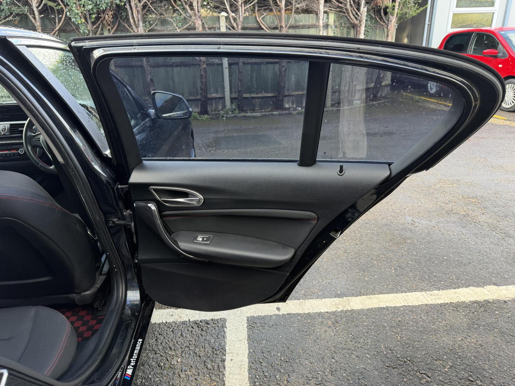 BMW 1 Series 1.6 116i Urban Hatchback 5dr Petrol Auto Euro 6 (s/s) (136 ps)