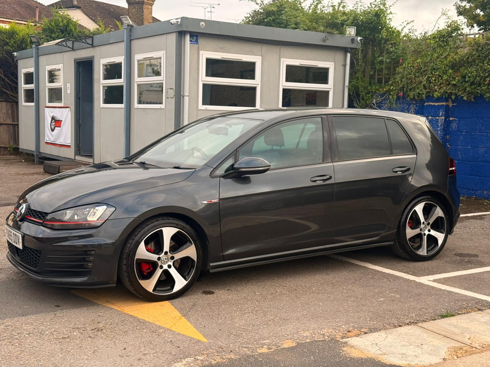Volkswagen Golf 2.0 TSI BlueMotion Tech GTI Hatchback 5dr Petrol DSG Euro 6 (s/s) (220 ps)