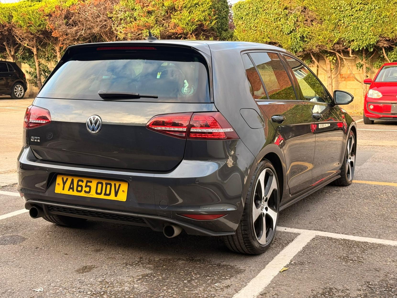 Volkswagen Golf 2.0 TSI BlueMotion Tech GTI Hatchback 5dr Petrol DSG Euro 6 (s/s) (220 ps)