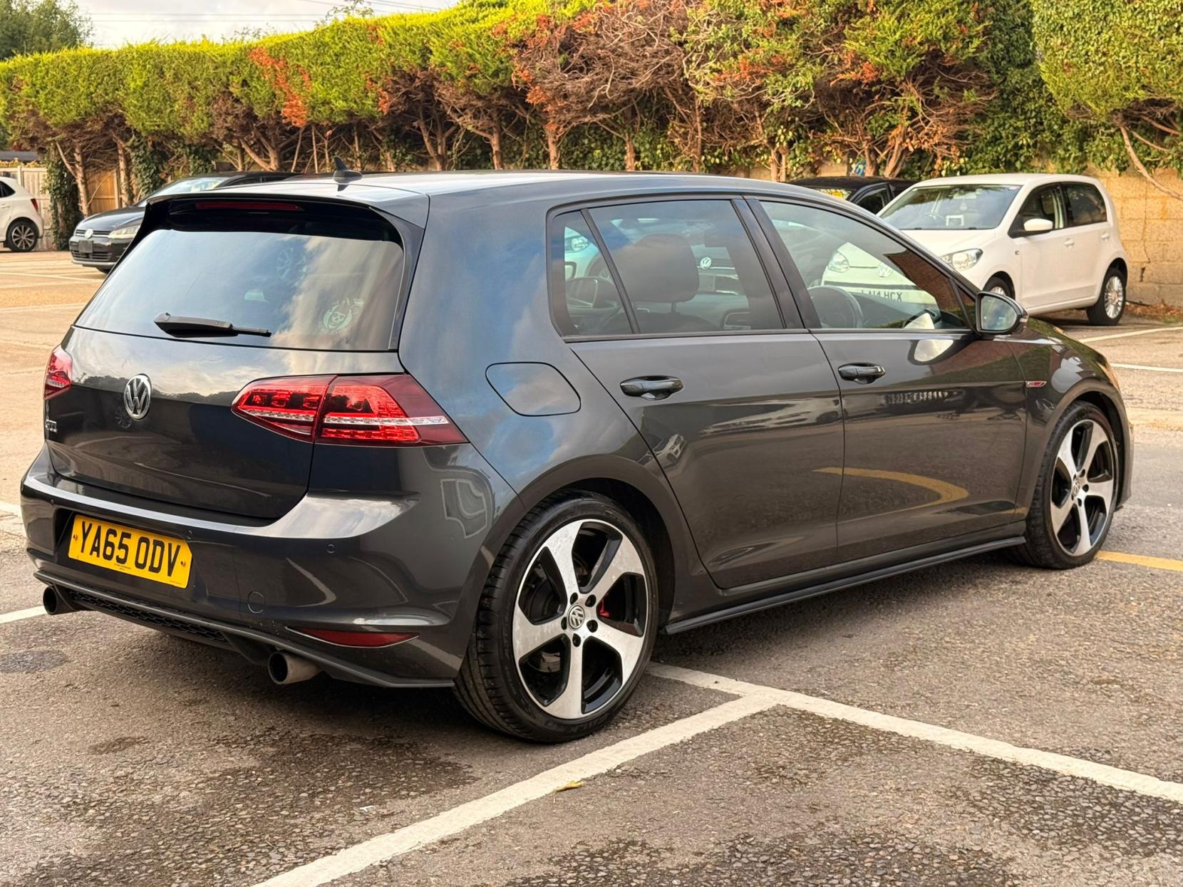 Volkswagen Golf 2.0 TSI BlueMotion Tech GTI Hatchback 5dr Petrol DSG Euro 6 (s/s) (220 ps)