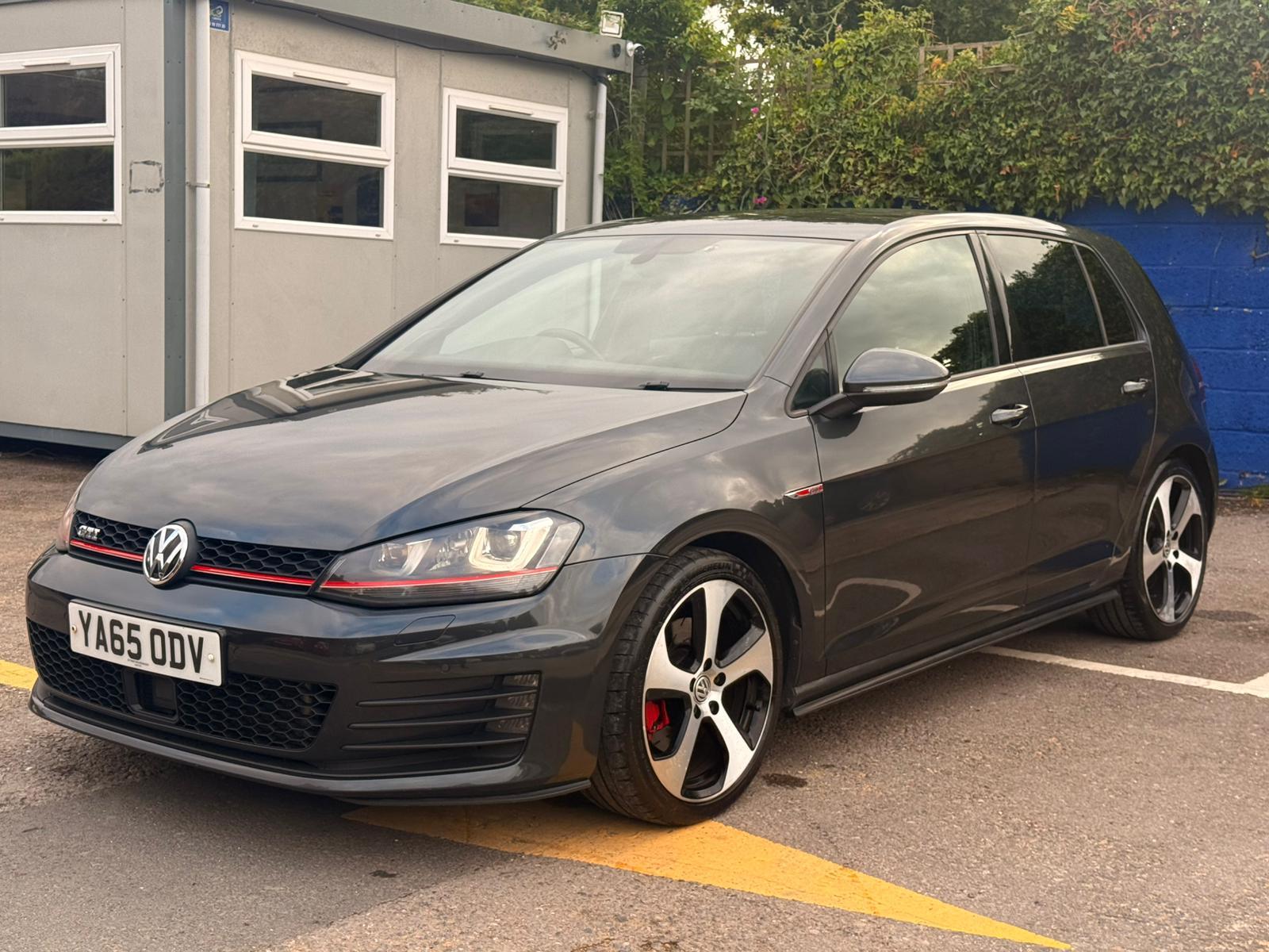 Volkswagen Golf 2.0 TSI BlueMotion Tech GTI Hatchback 5dr Petrol DSG Euro 6 (s/s) (220 ps)