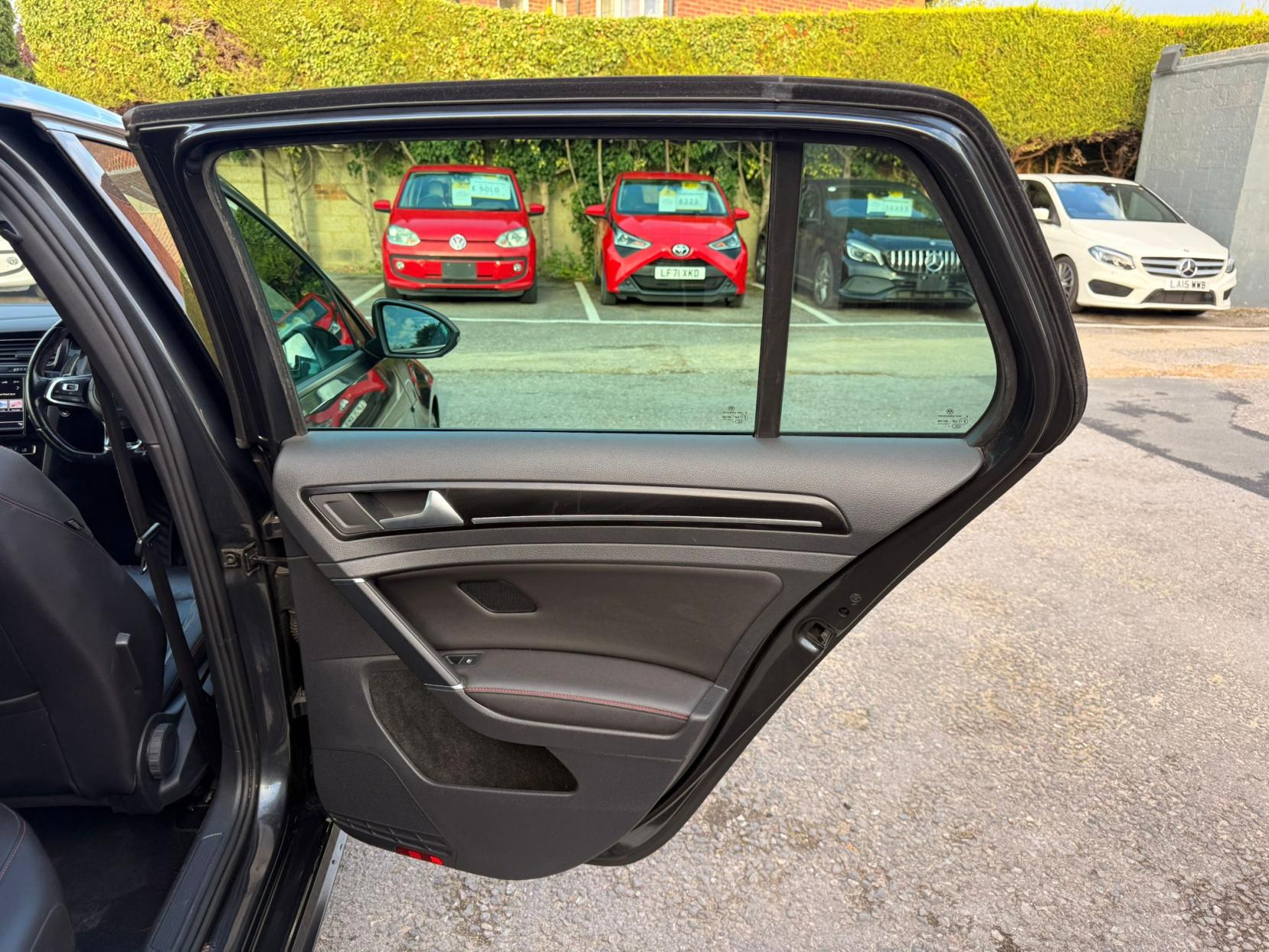 Volkswagen Golf 2.0 TSI BlueMotion Tech GTI Hatchback 5dr Petrol DSG Euro 6 (s/s) (220 ps)